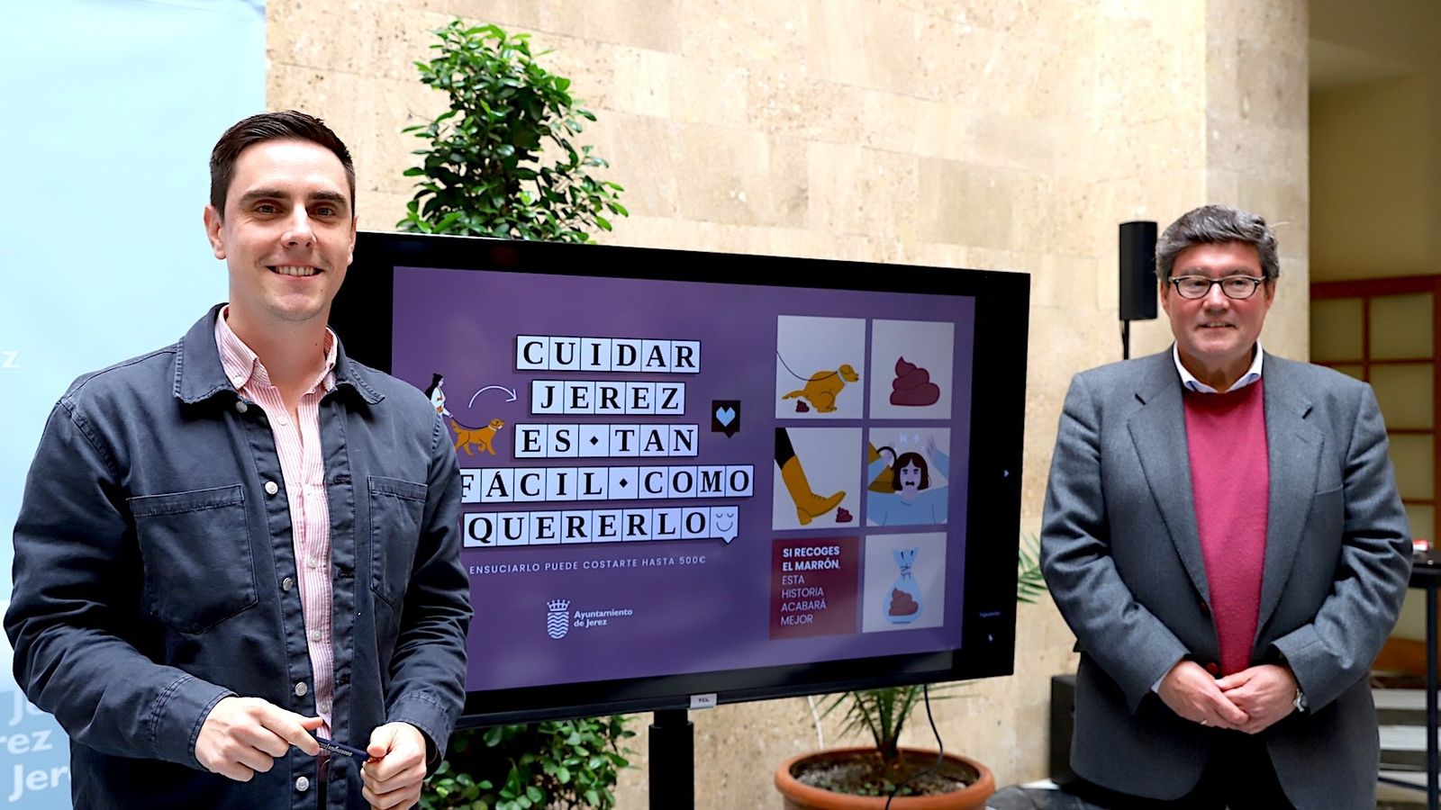 Los delegados municipales, durante la presentación de la campaña.