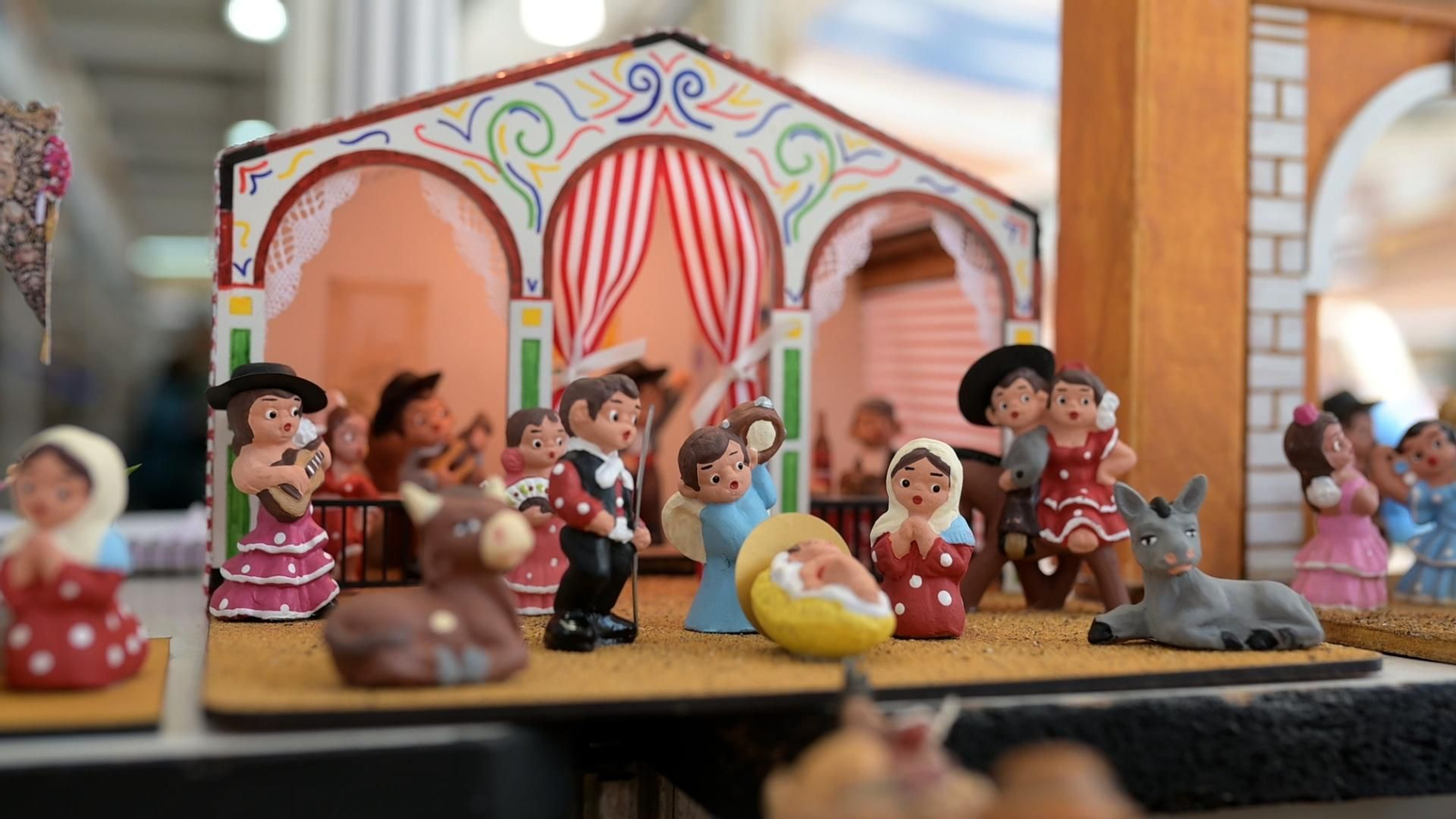El arte belenista se viste de feria: figuras que rompen la tradición en Sevilla