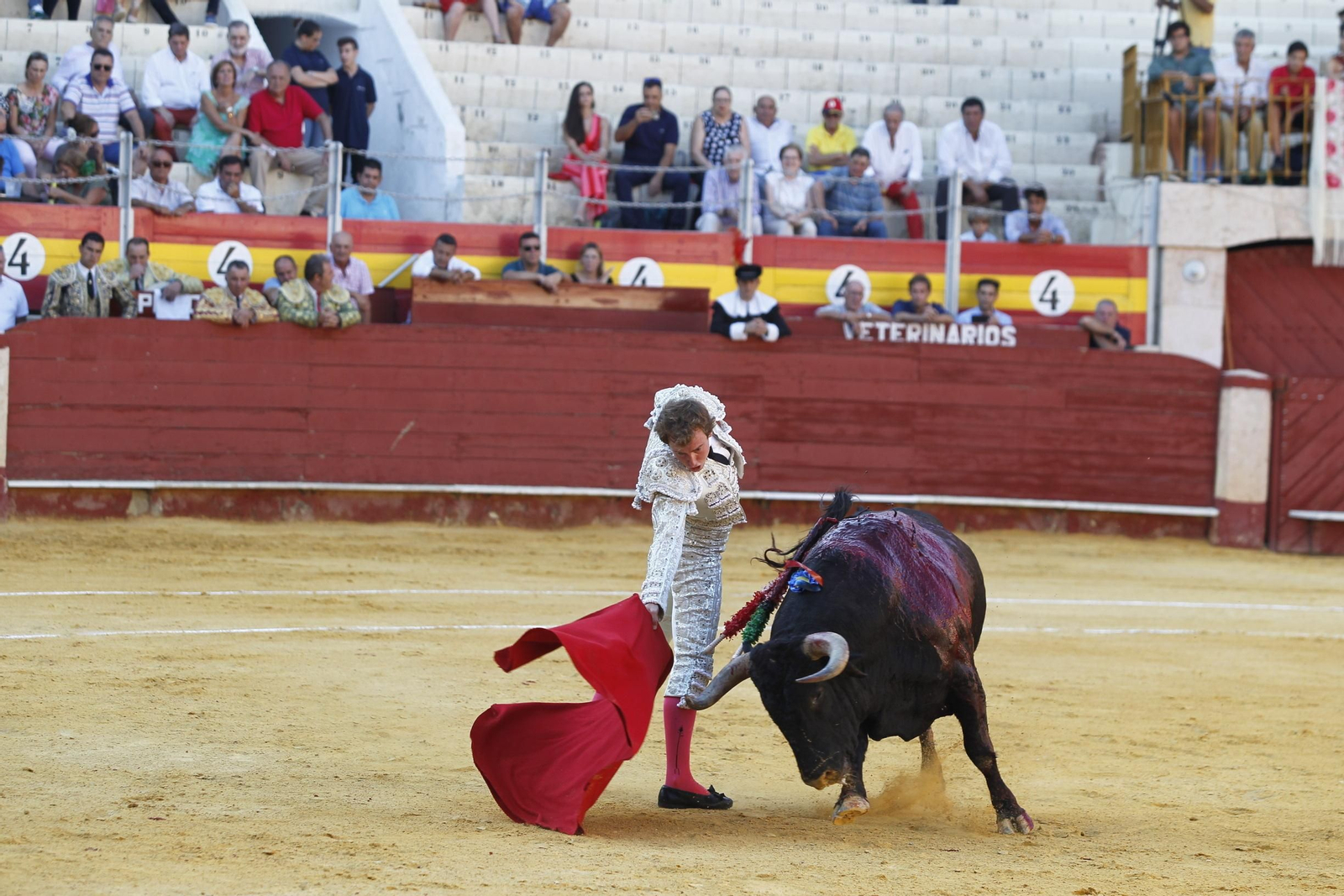 Fotogalería Primera Corrida de Toros. Feria de Almería 2019