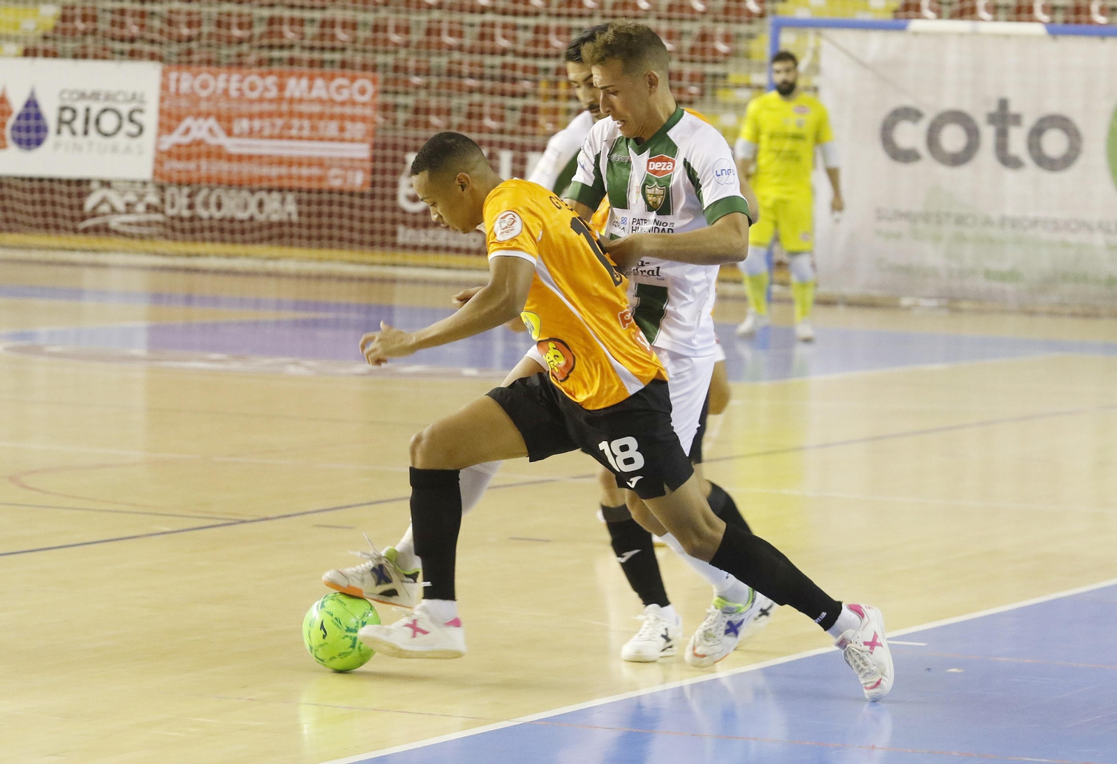 La derrota del Córdoba Futsal ante el Ribera Navarra, en imágenes