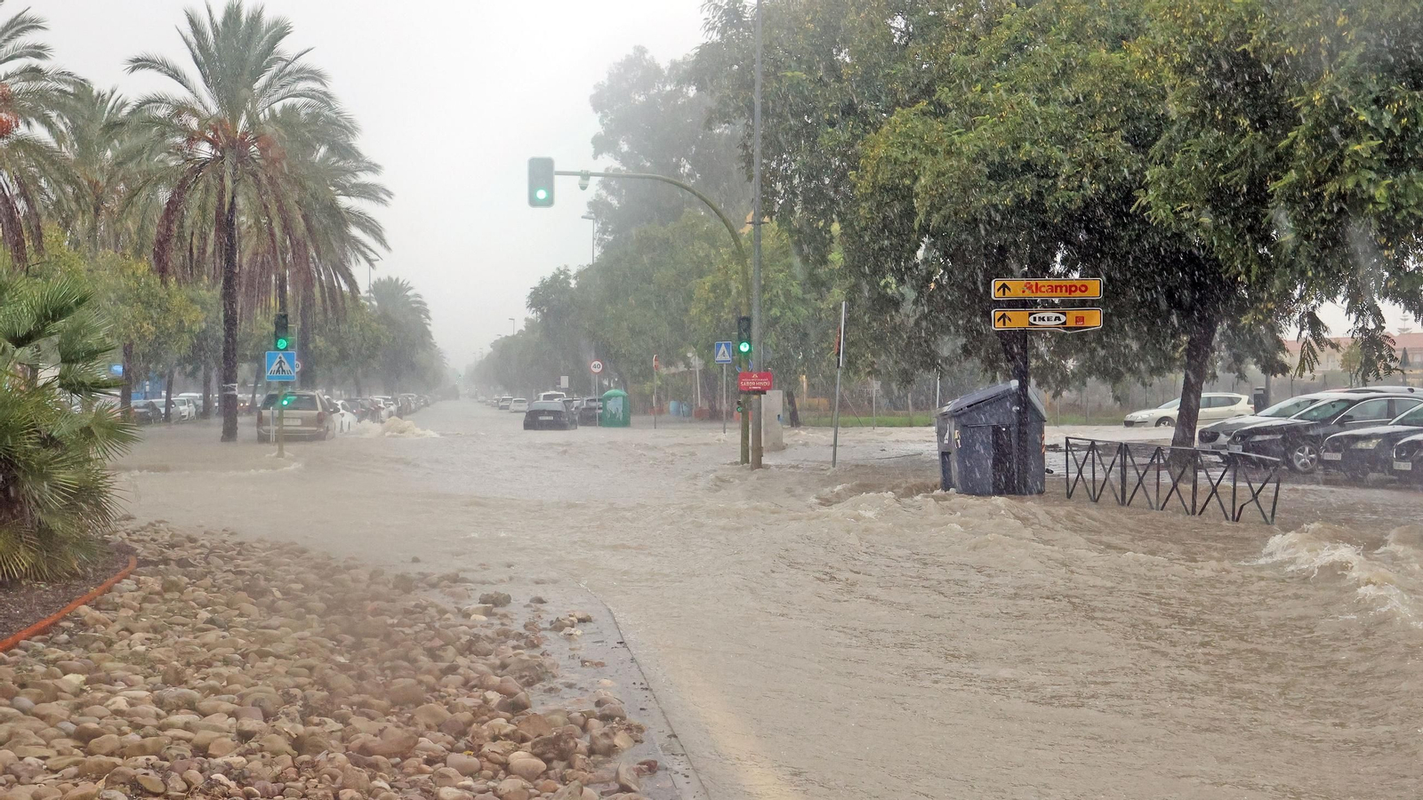 Imágenes del paso de la Dana, inundaciones, destrozos y caos por todo Jerez