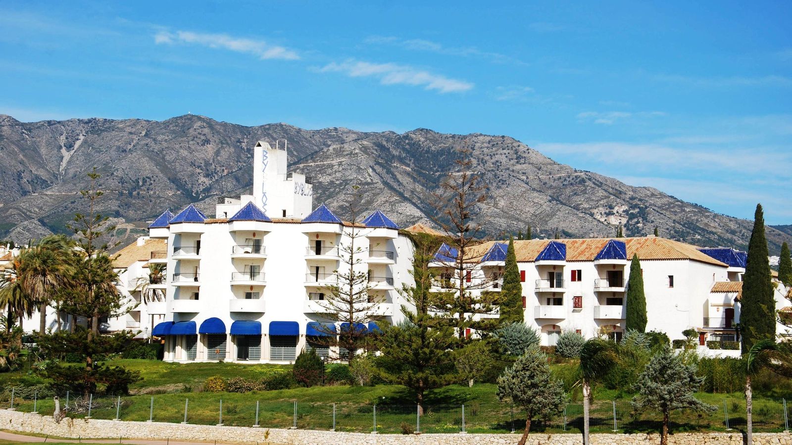 El hotel Byblos en Mijas, cerrado desde 2010.