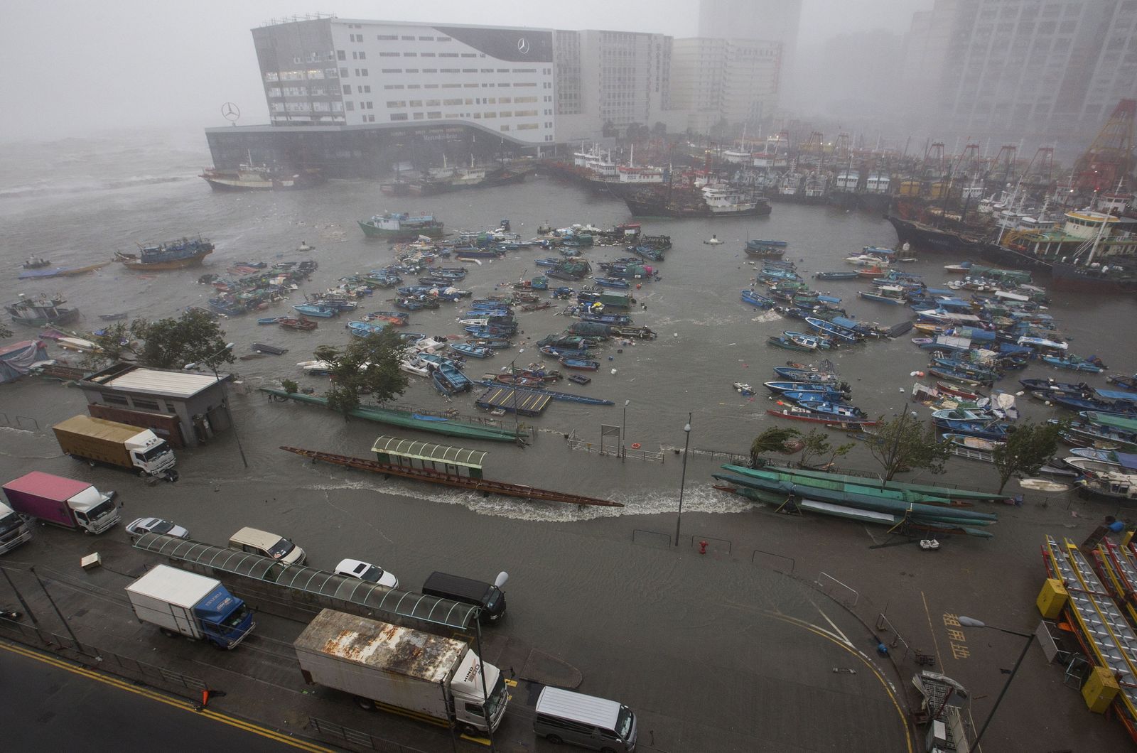 Fotografías del tifón Mangkhut, en Hong Kong