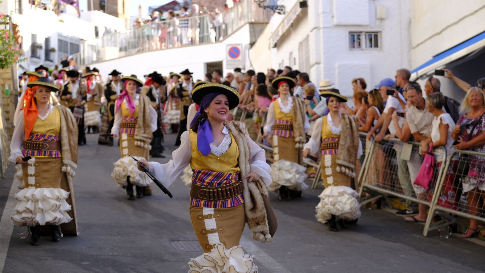 Imágenes del desfile de Moros y Cristianos de Mojácar