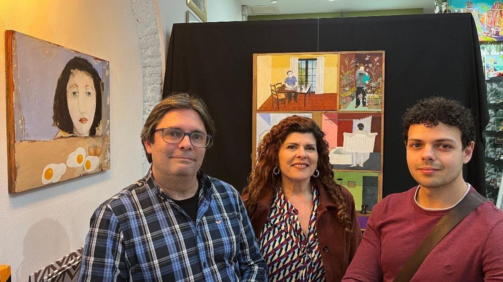 El pintor Cecilio Chaves, Carolina Mena y el escultor Álvaro Tirado.