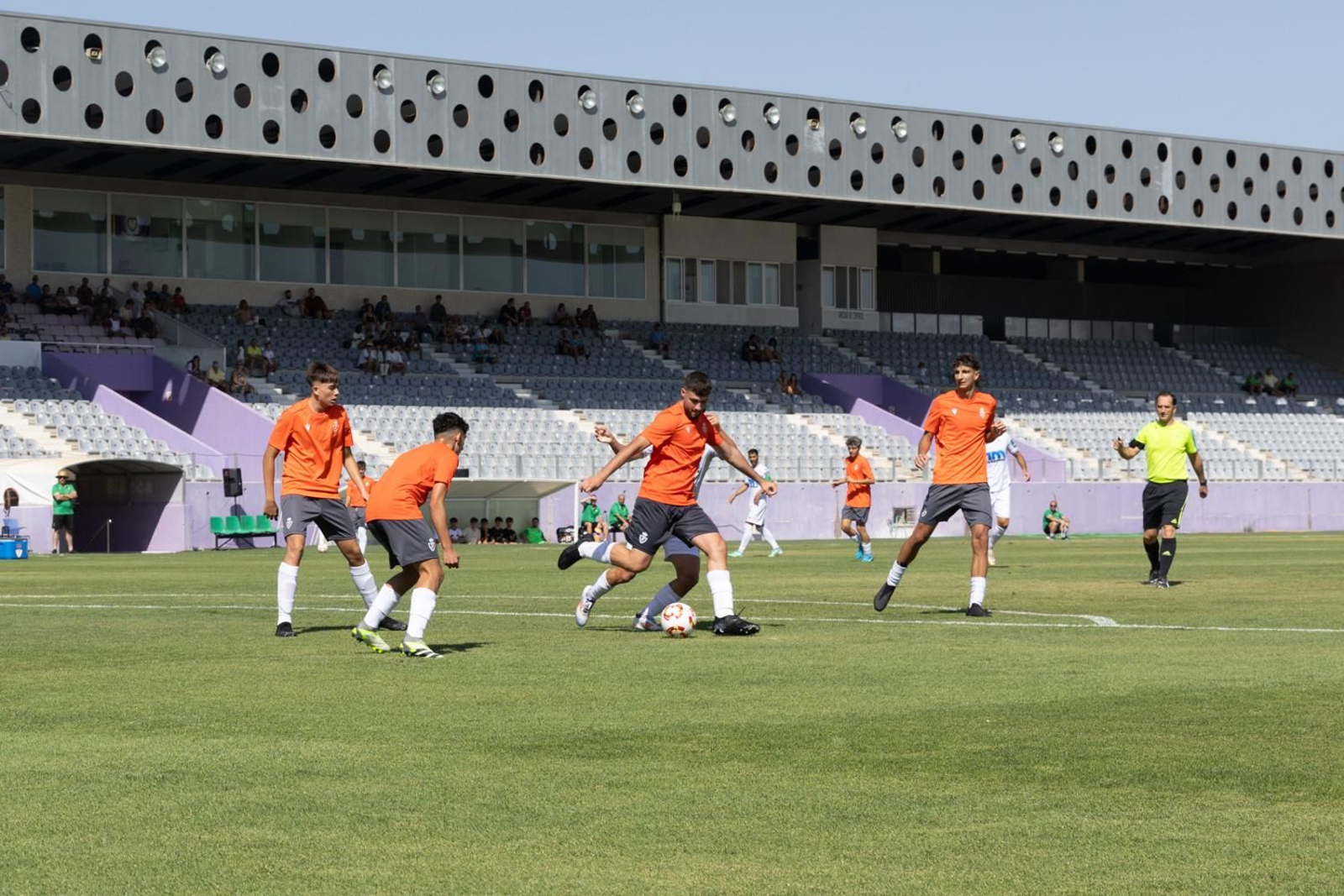 El amistoso entre Real Jaén y su juvenil de Liga Nacional, en imágenes