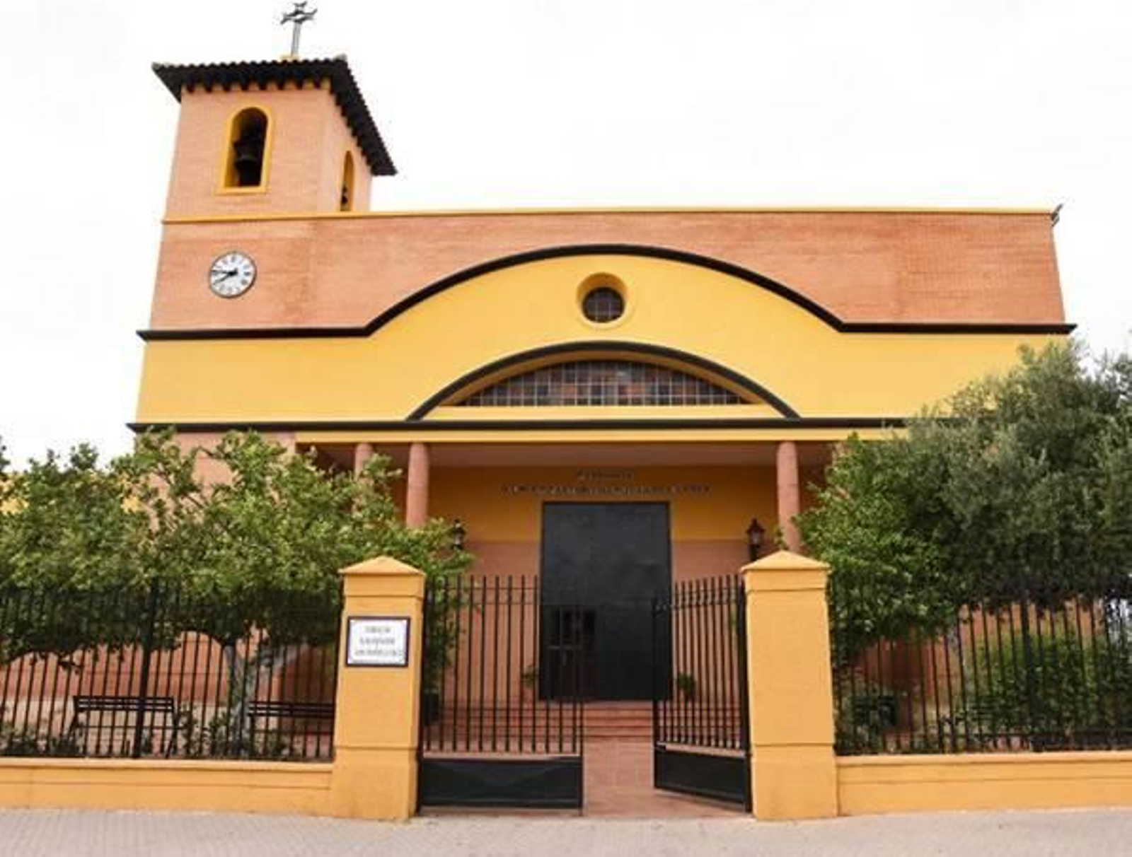 La parroquia del Buen Pastor, donde residen tres hermandades