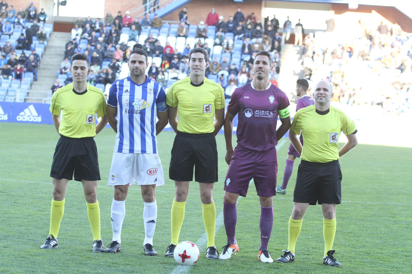 Imágenes del partido entre el Recreativo de Huelva y Jumilla