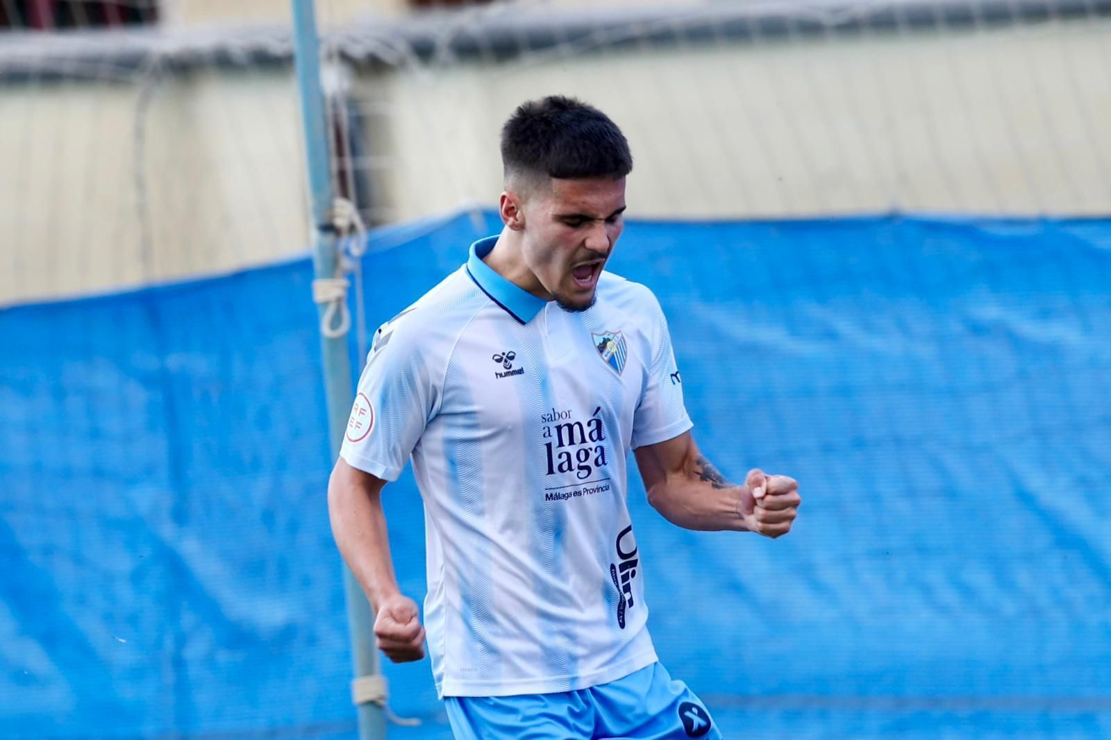 Festín del Atlético Malagueño ante el Torreperogil