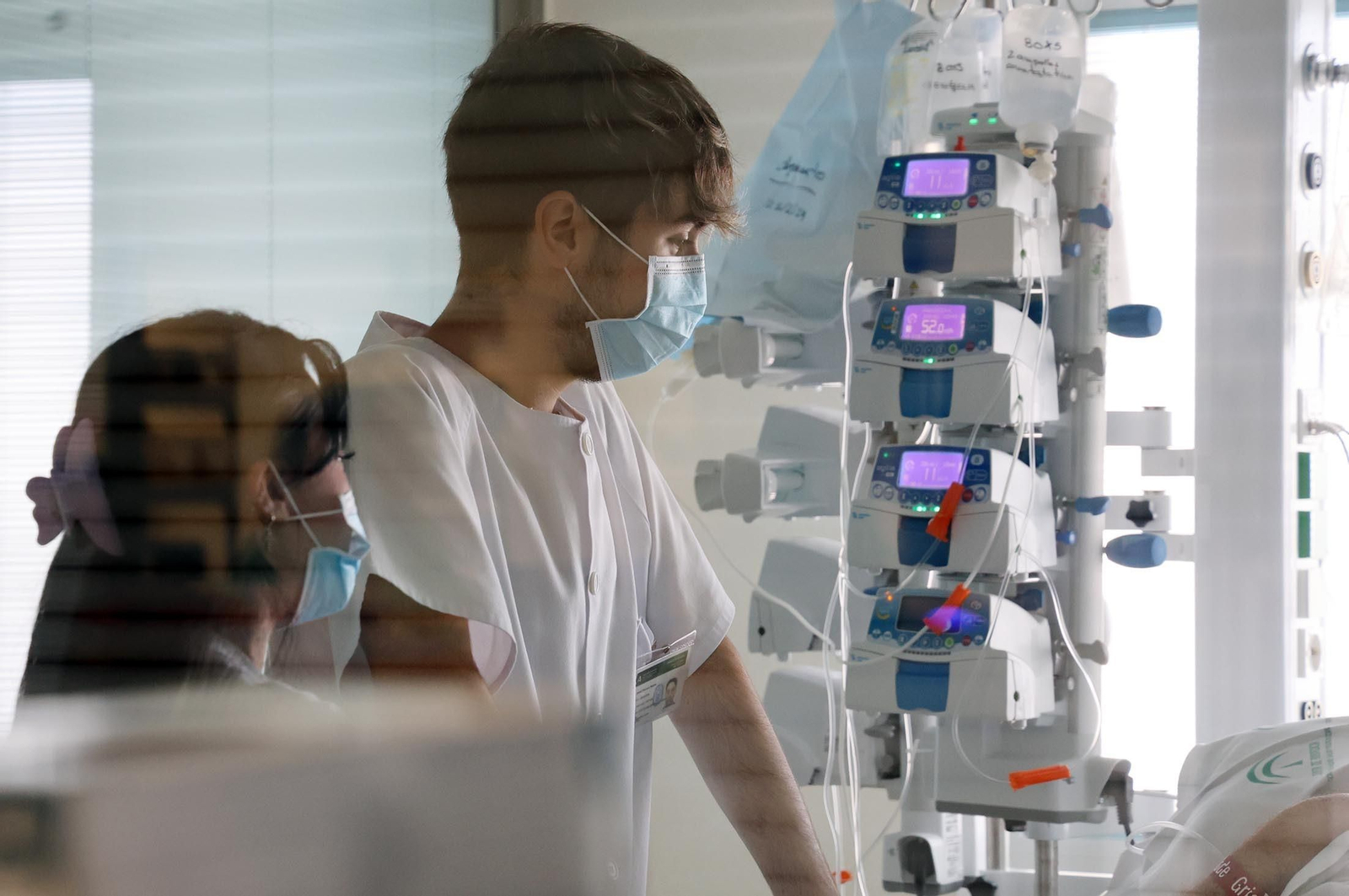 Imágenes de la UCI del Hospital Infanta Elena en Huelva