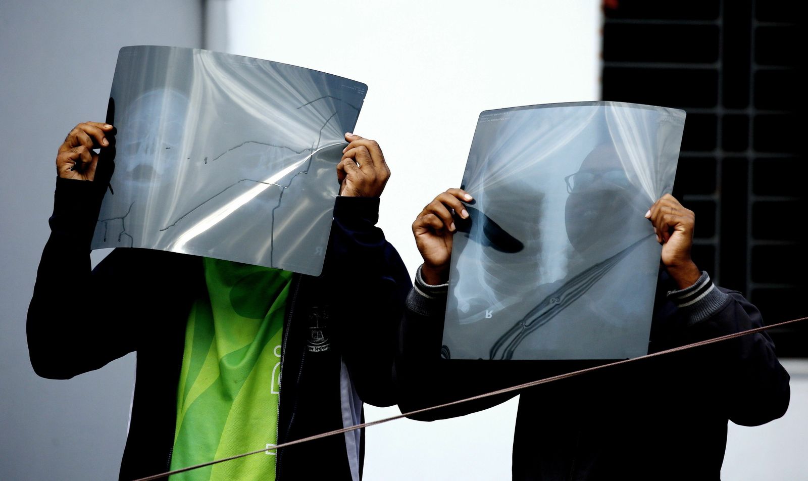 Las imágenes del último eclipse solar de la década