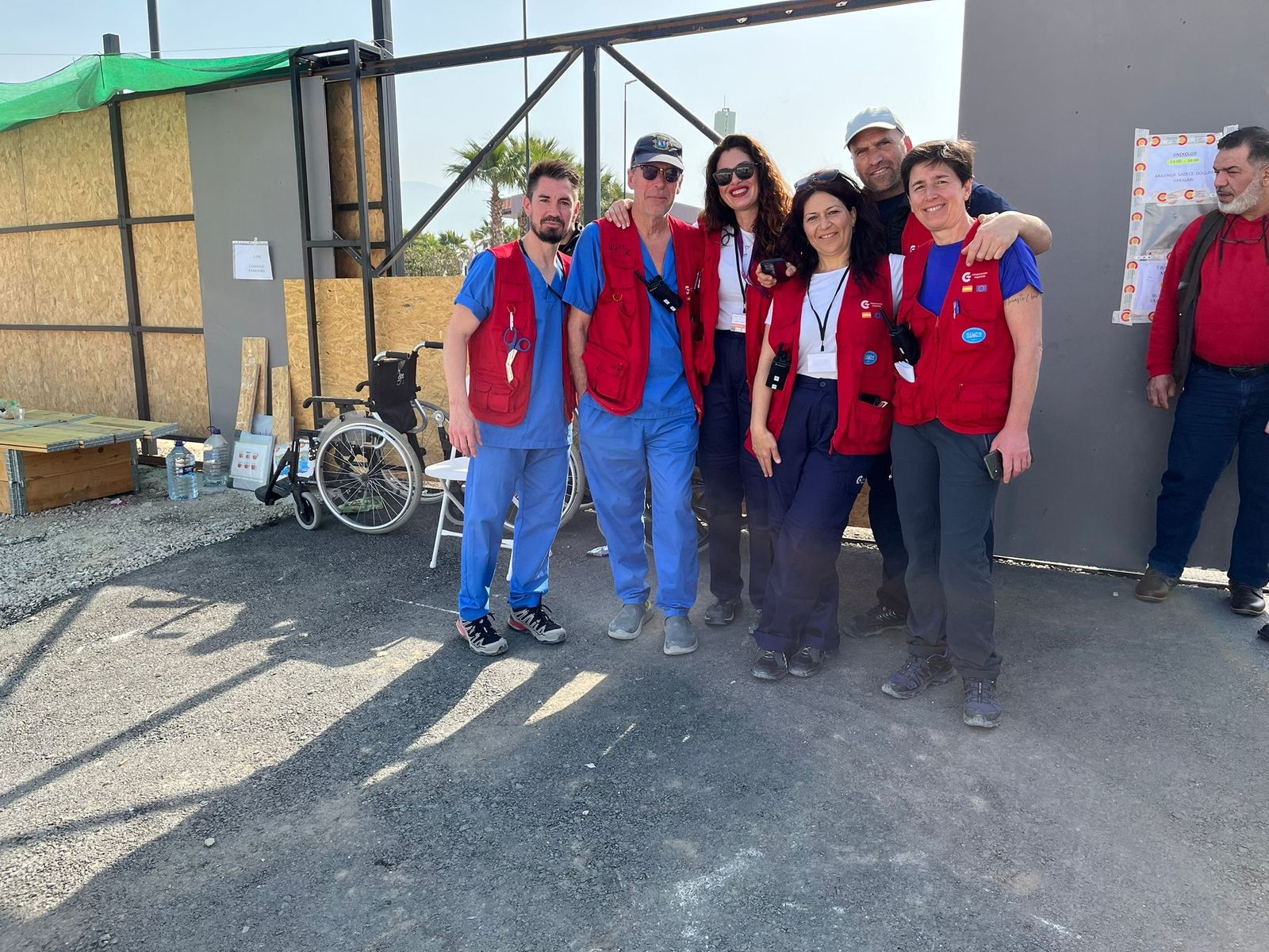 La experiencia de dos sanitarios de Huelva en Turquía tras el terremoto, en imágenes