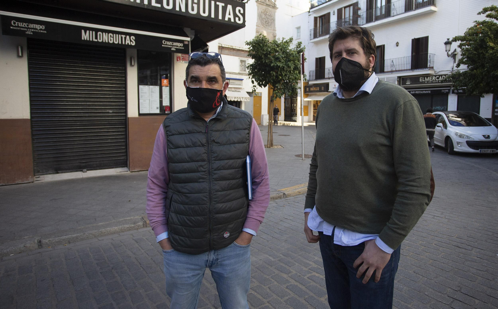 Celso Torres y José Castelló, impulsores del movimiento 'Sevilla son sus bares'.