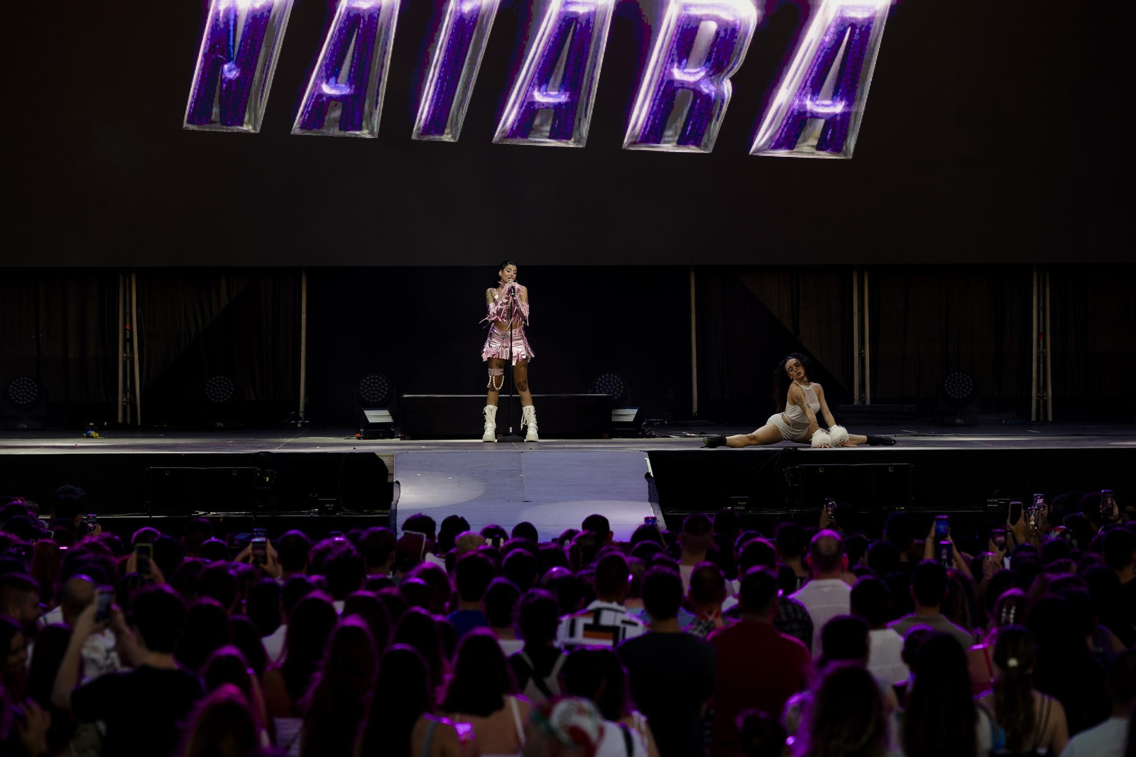 Búscate en las imágenes del concierto de Naiara y Belén Aguilera en el Concert Music