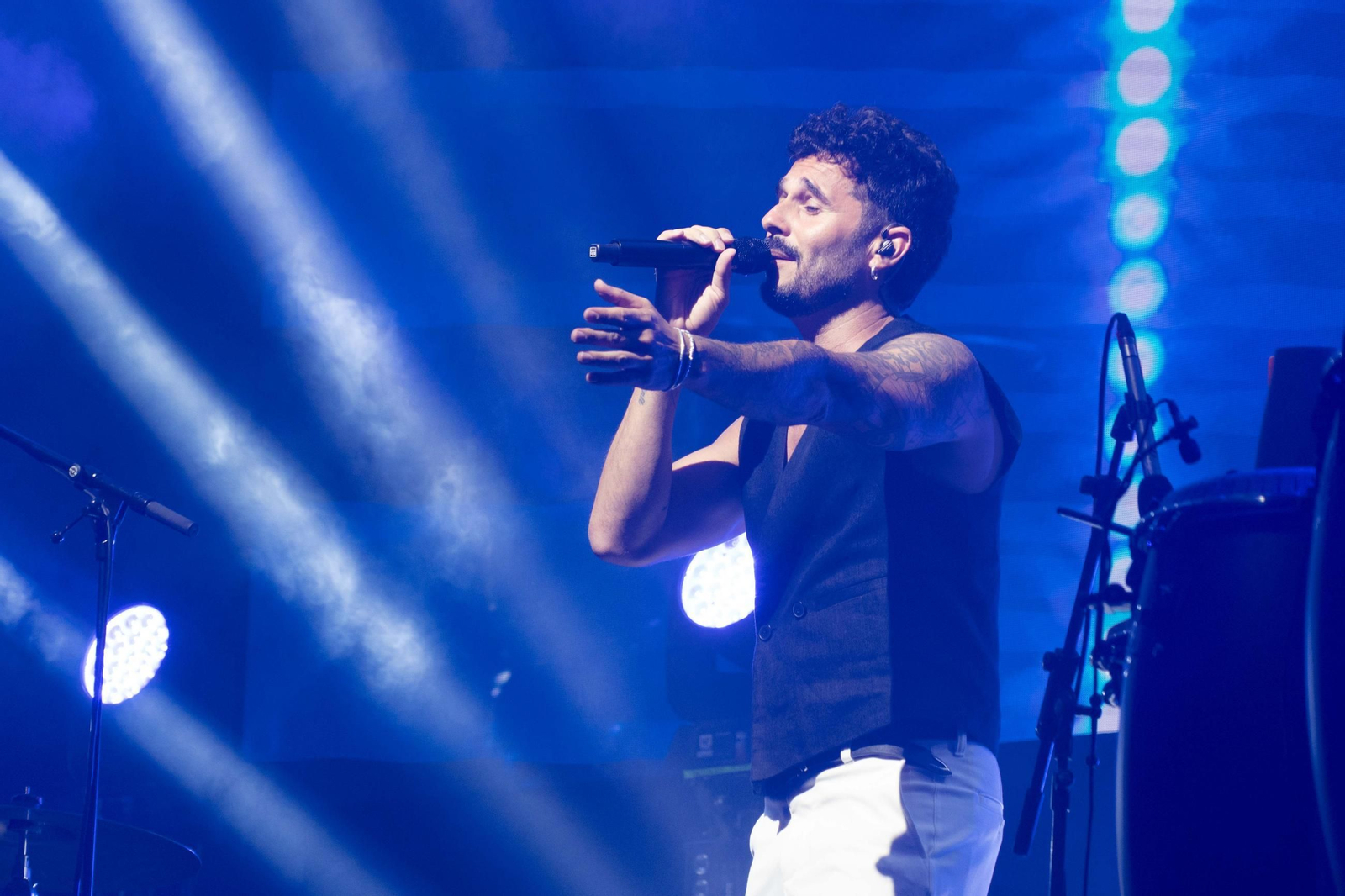 Colombinas 2025: El concierto de Antoñito Molina en las Fiestas Colombinas en imágenes