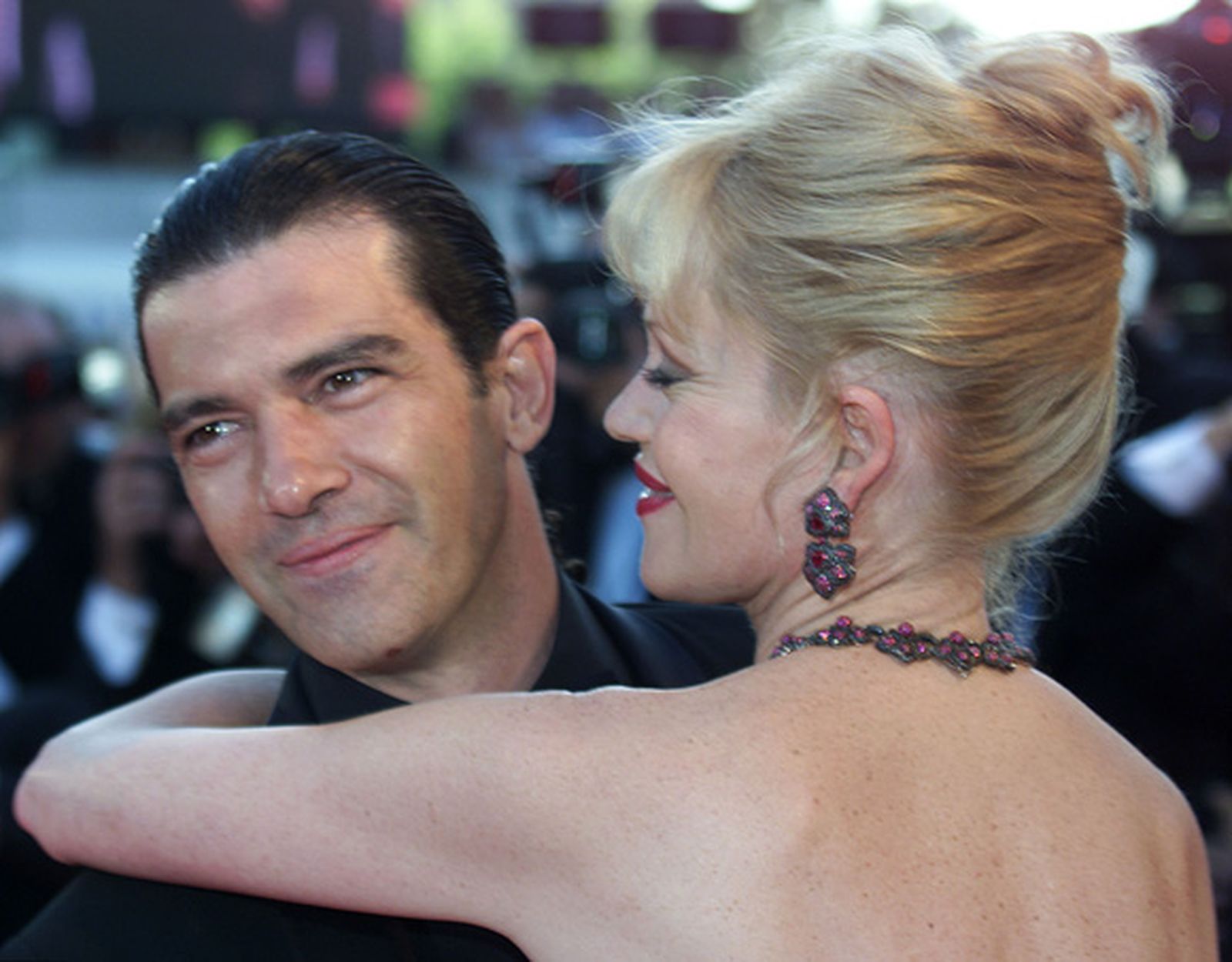Antonio Banderas dirigirá a Melanie Griffith en 'Akil'
