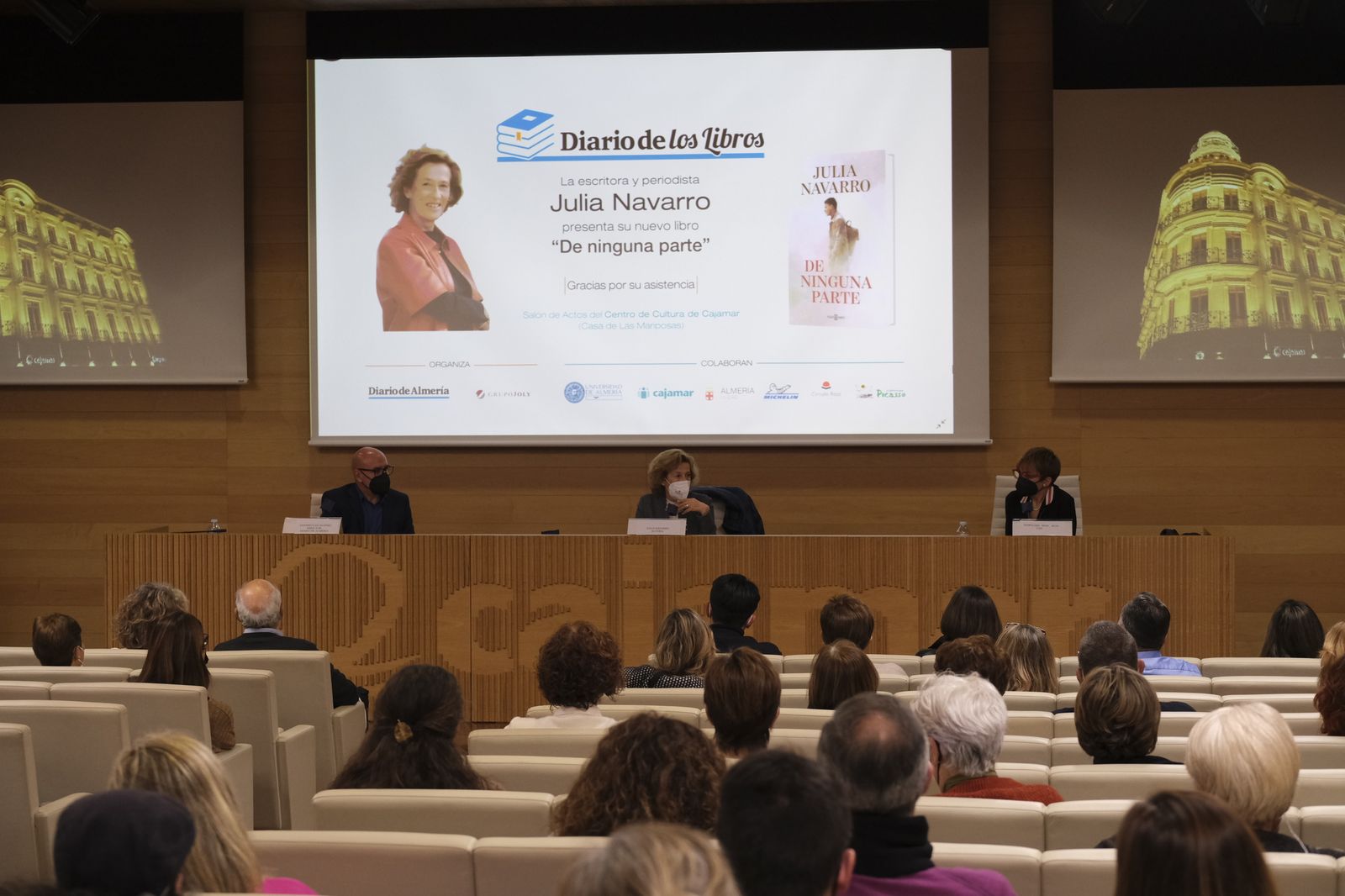 Fotogalería Diario de los Libros, con Julia Navarro. Almería