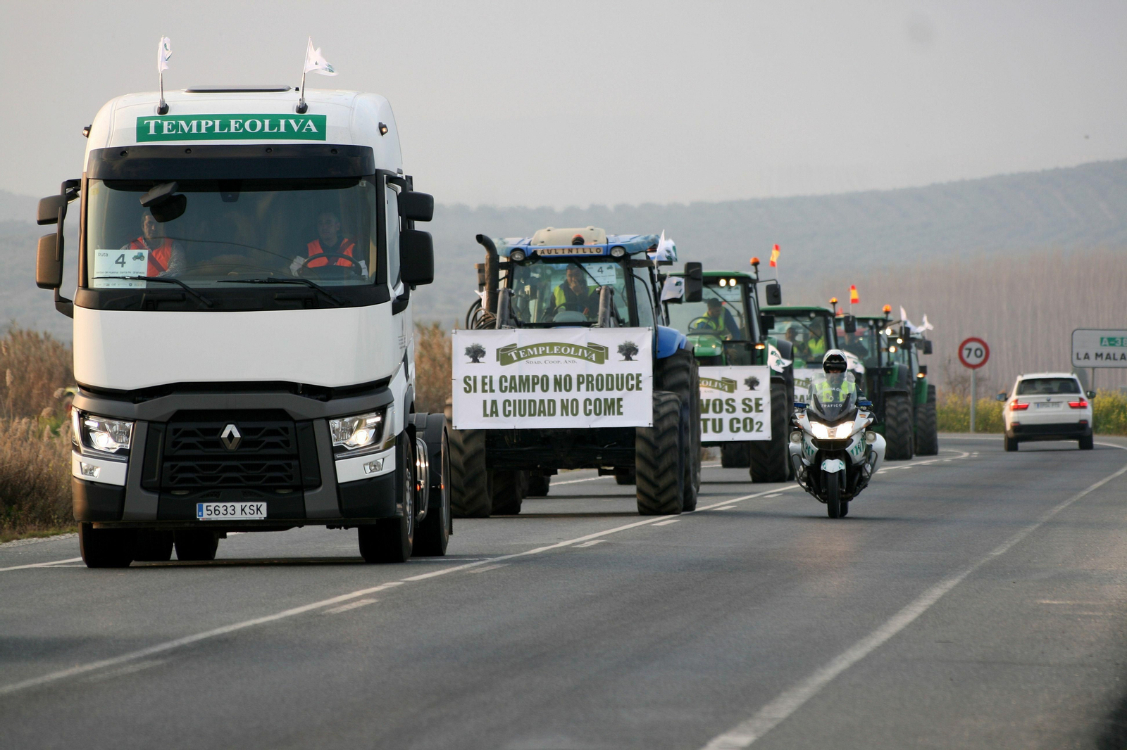 La manifestación del campo en Granada, desde dentro de un tractor