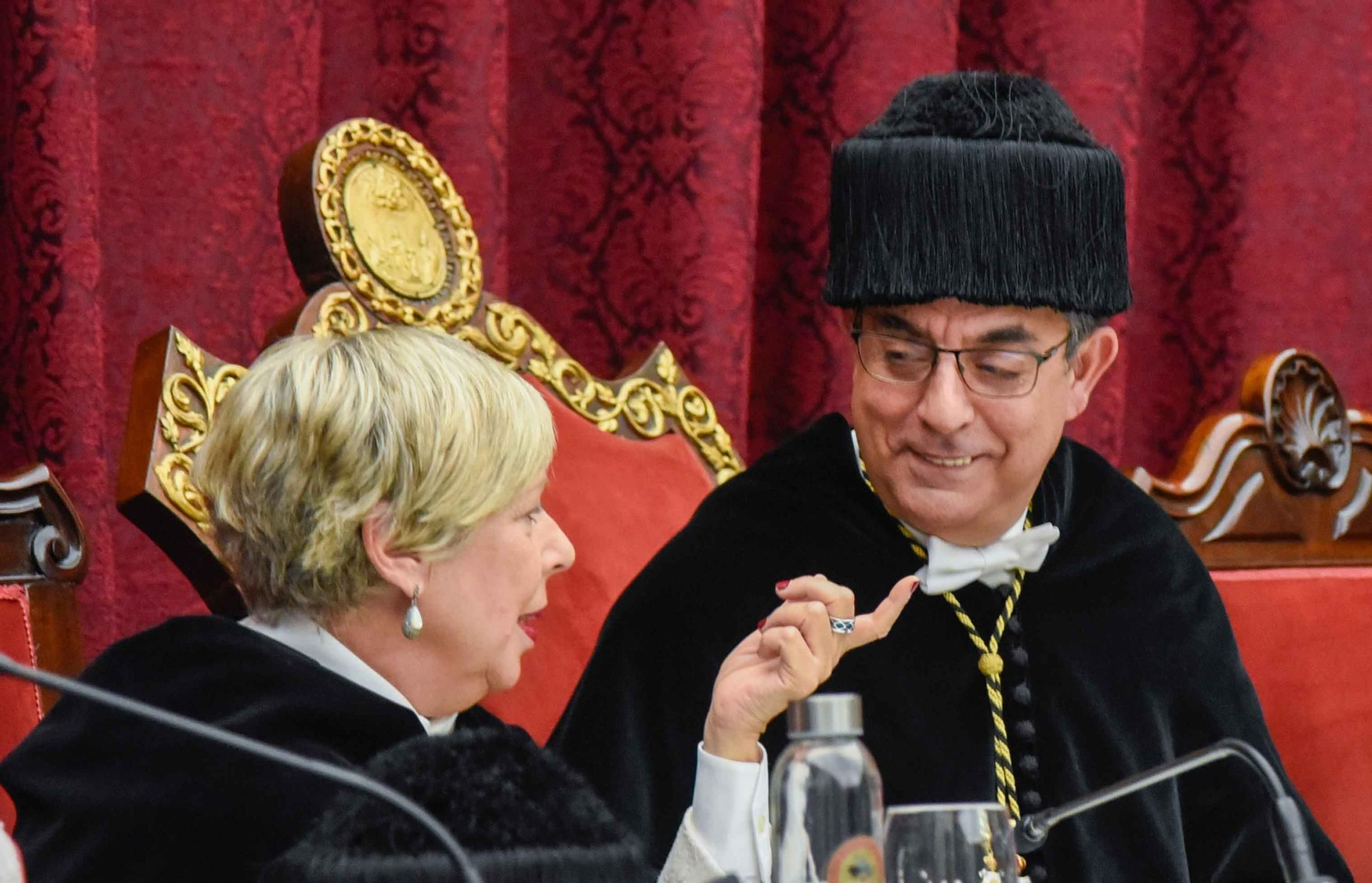 Acto de investidura de la nueva rectora de la US, Carmen Vargas