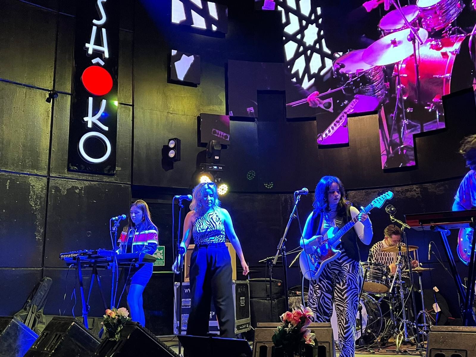 Actuación en la Sala Shoko, como parte del Gastrorock