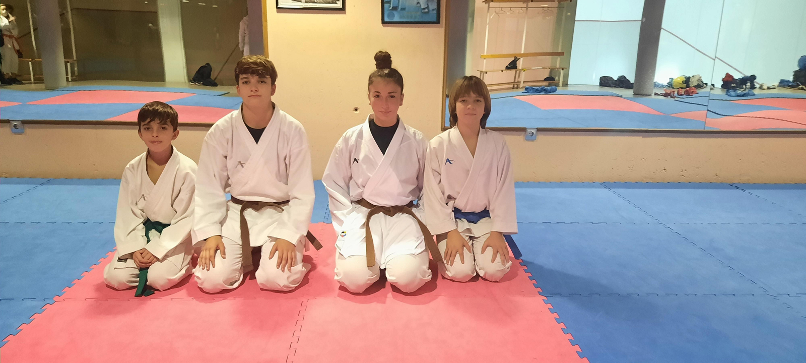 Cuatro de los cinco alumnos del Club Dakentai que compiten este fin de semana en Ávila.