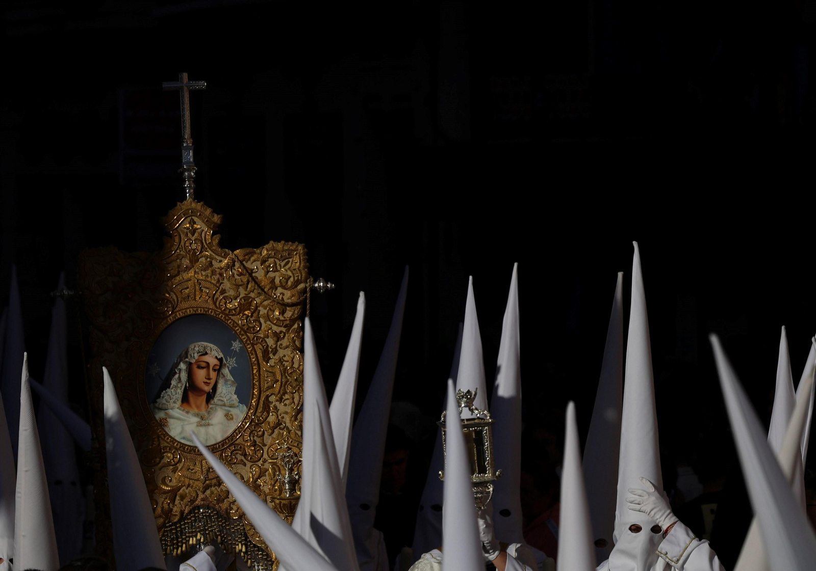 El Rocío en el Martes Santo de Málaga, en fotos