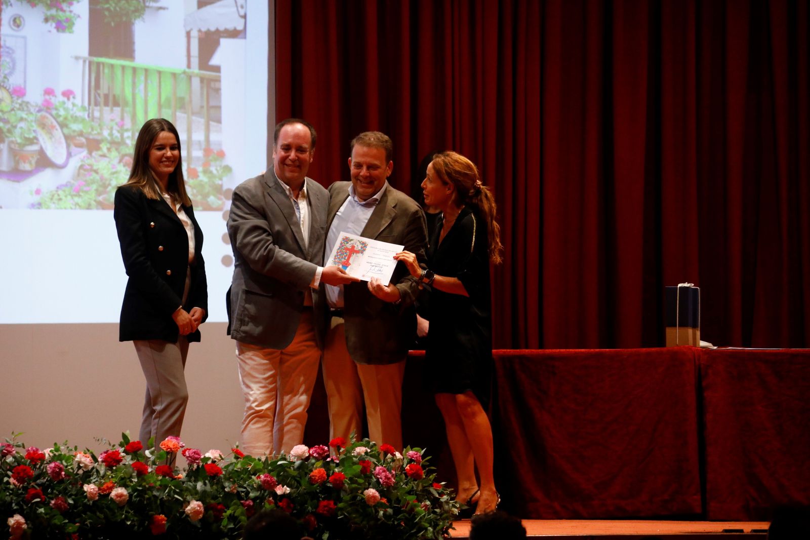 La entrega de premios a los ganadores del Mayo Festivo de Córdoba, en imágenes