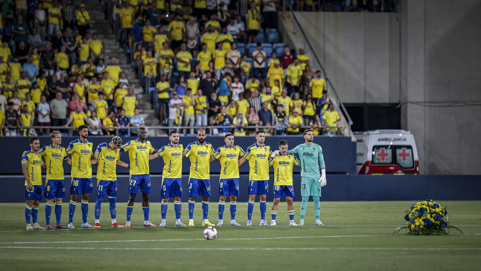 Búscate entre las fotos del partido de fútbol entre Cádiz CF y Real Zaragoza