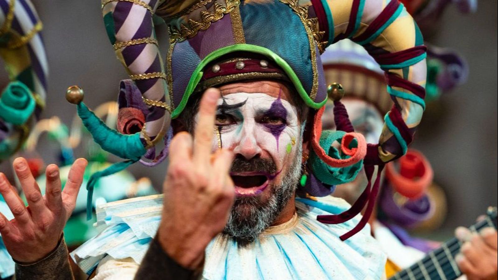 La comparsa de Jesús Bienvenido, 'DSAS3', ha sido sancionada por excesederse en el tiempo de actuación con un punto por vocal