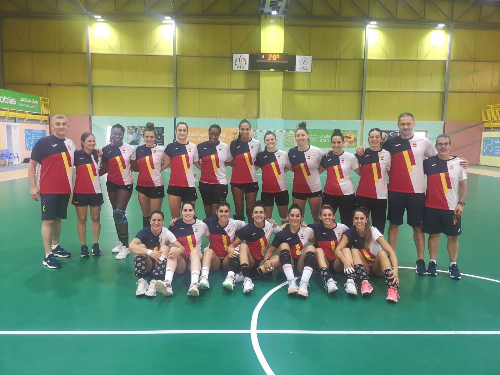 Las Guerreras, concentradas en Argelia.