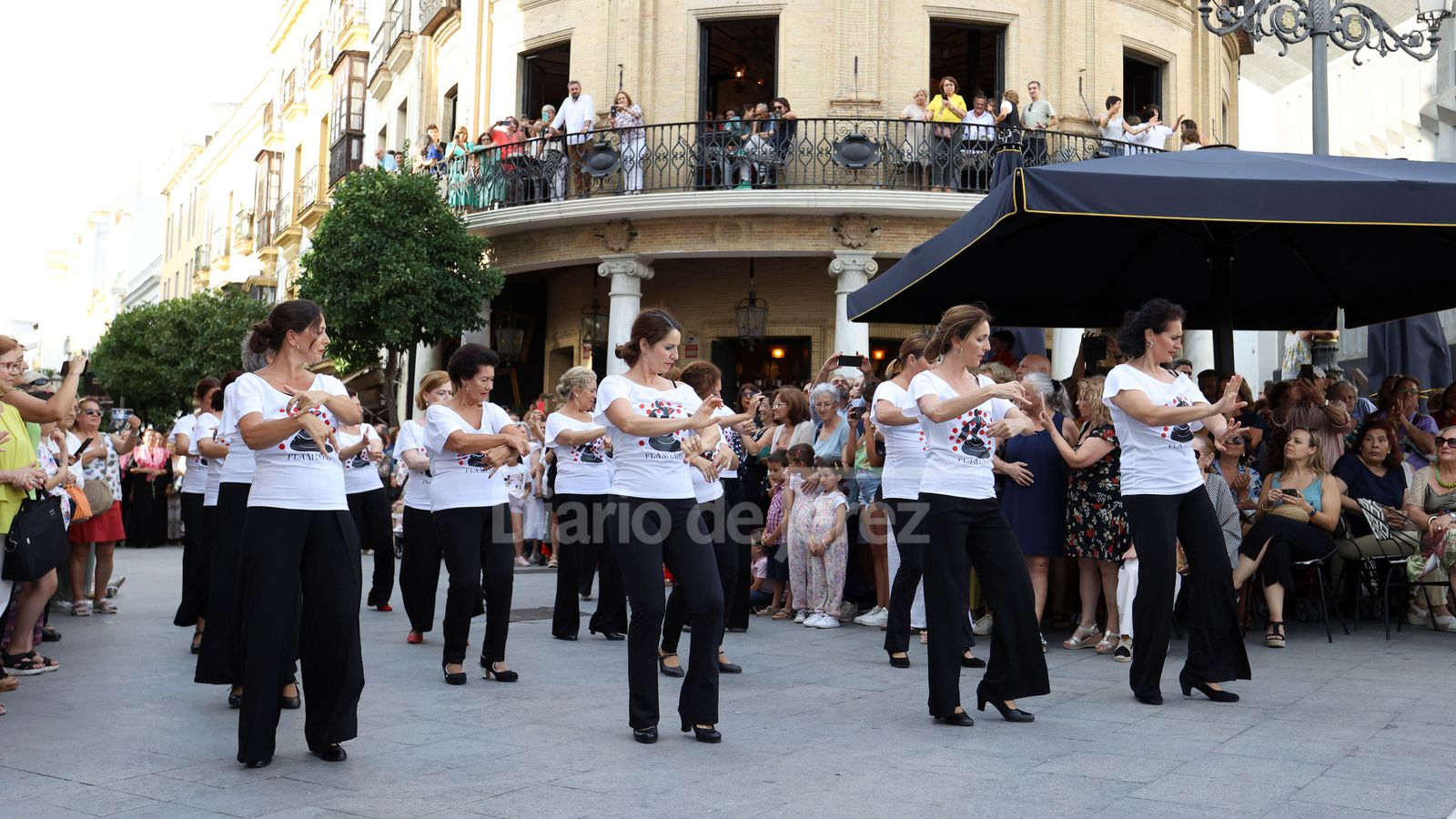 Flashmob de la academia de baile de Fani Muñoz en Jerez