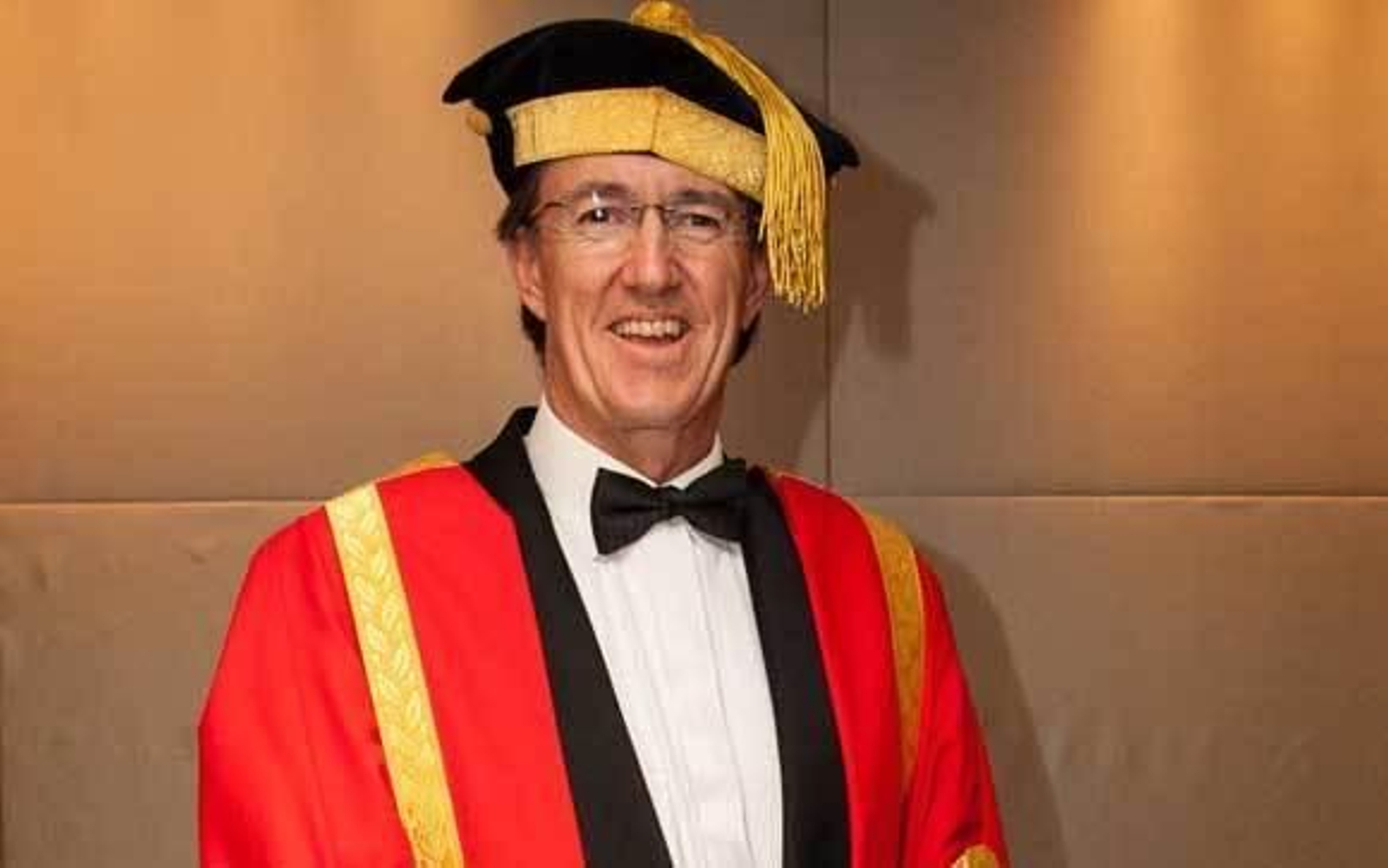 Mauricio González-Gordon, en la investidura celebrada en Londres. Mauricio González-Gordon, en la investidura celebrada en Londres.