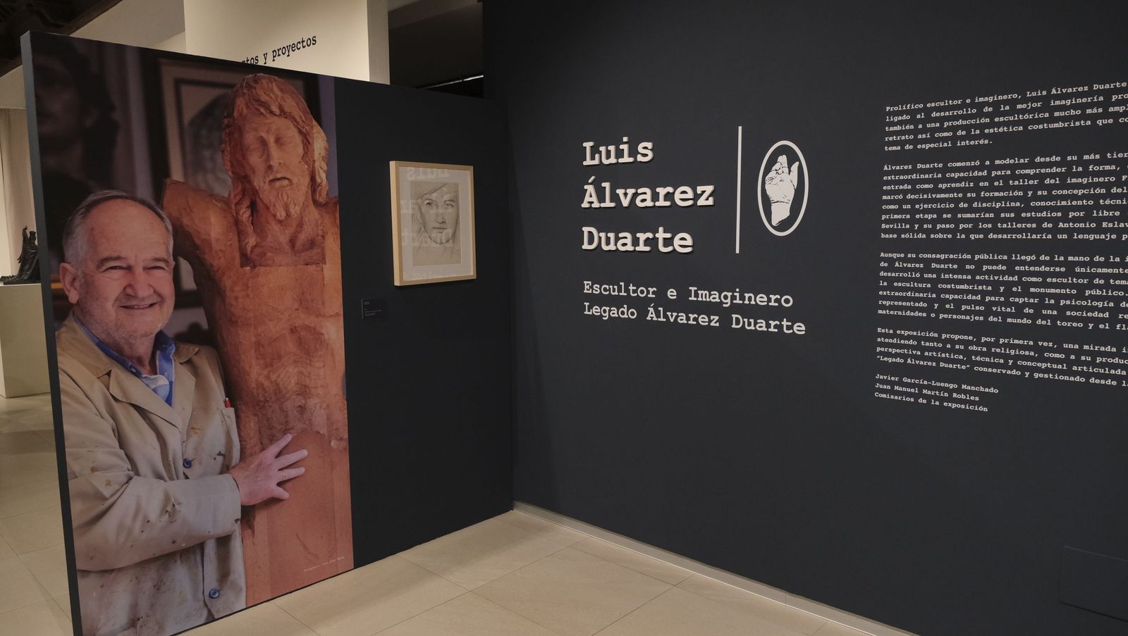 Las fotos de la exposición del escultor e imaginero Luis Álvarez Duarte en el MUREC