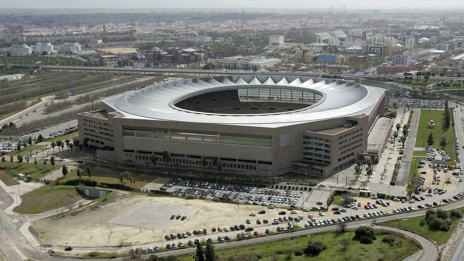 Imagen aérea del entorno del estadio de la Cartuja.