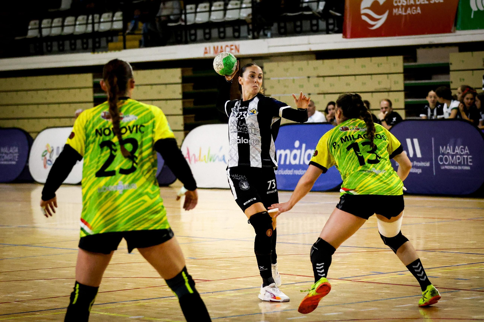 El Costa del Sol Málaga sabe sufrir (22-21)