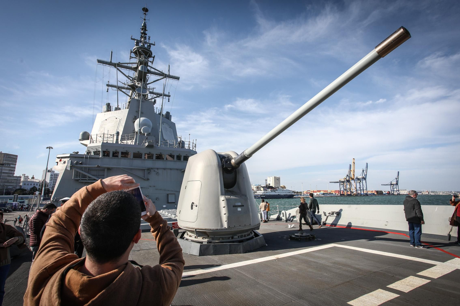 La armada rinde homenaje a Blas de Lezo