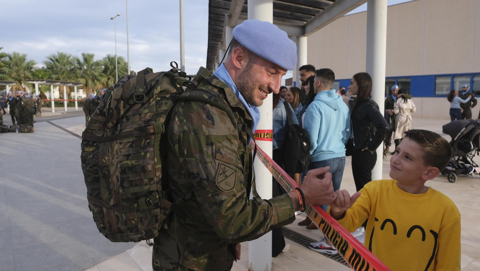 Imágenes de la salida del segundo contingente de La Legión con destino el Líbano