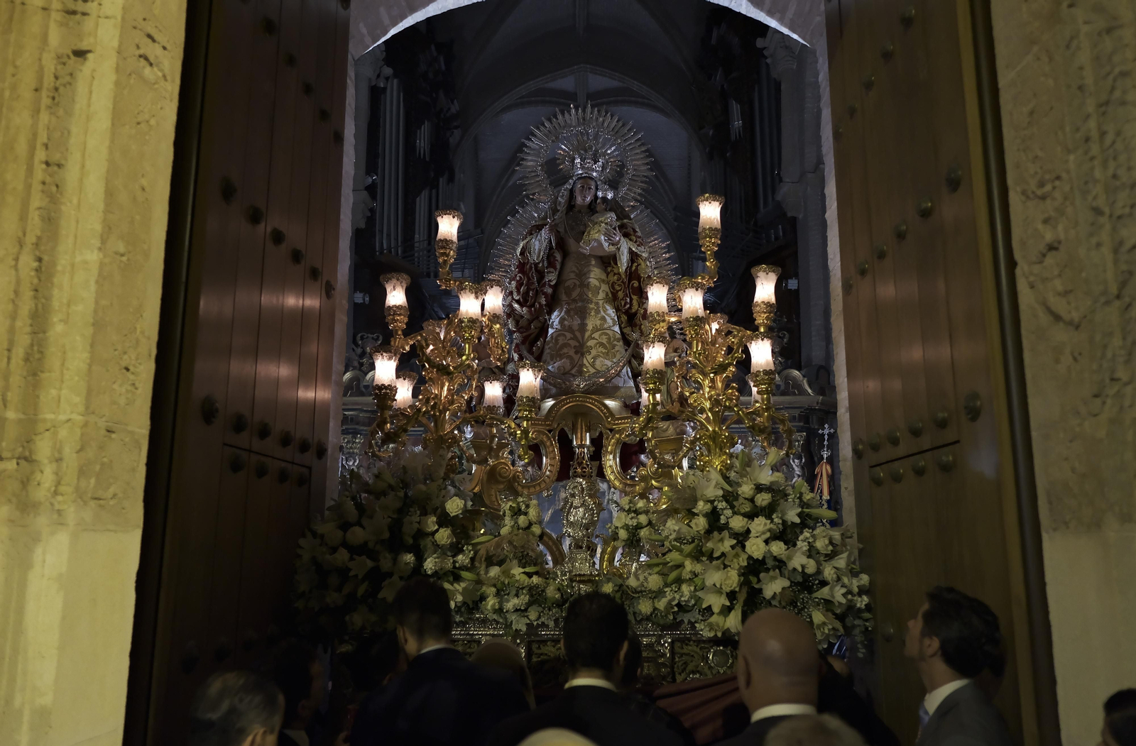 Las imágenes de la procesión de Madre de Dios del Rosario