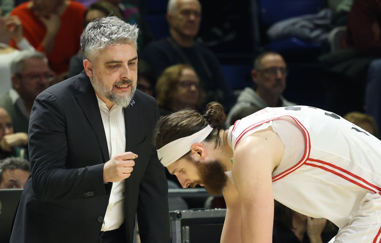 Elric Delord, con Grant Golden en el partido de ida.