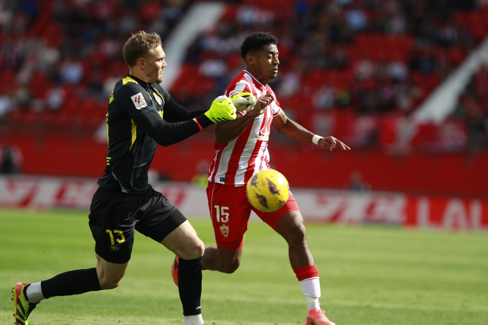 Las mejores imágenes del partido de fútbol U.D. Almería-Villarreal C.F.