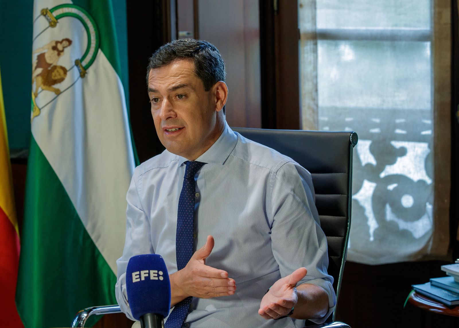 Juanma Moreno presidirá los actos del día de la bandera el 4-D.