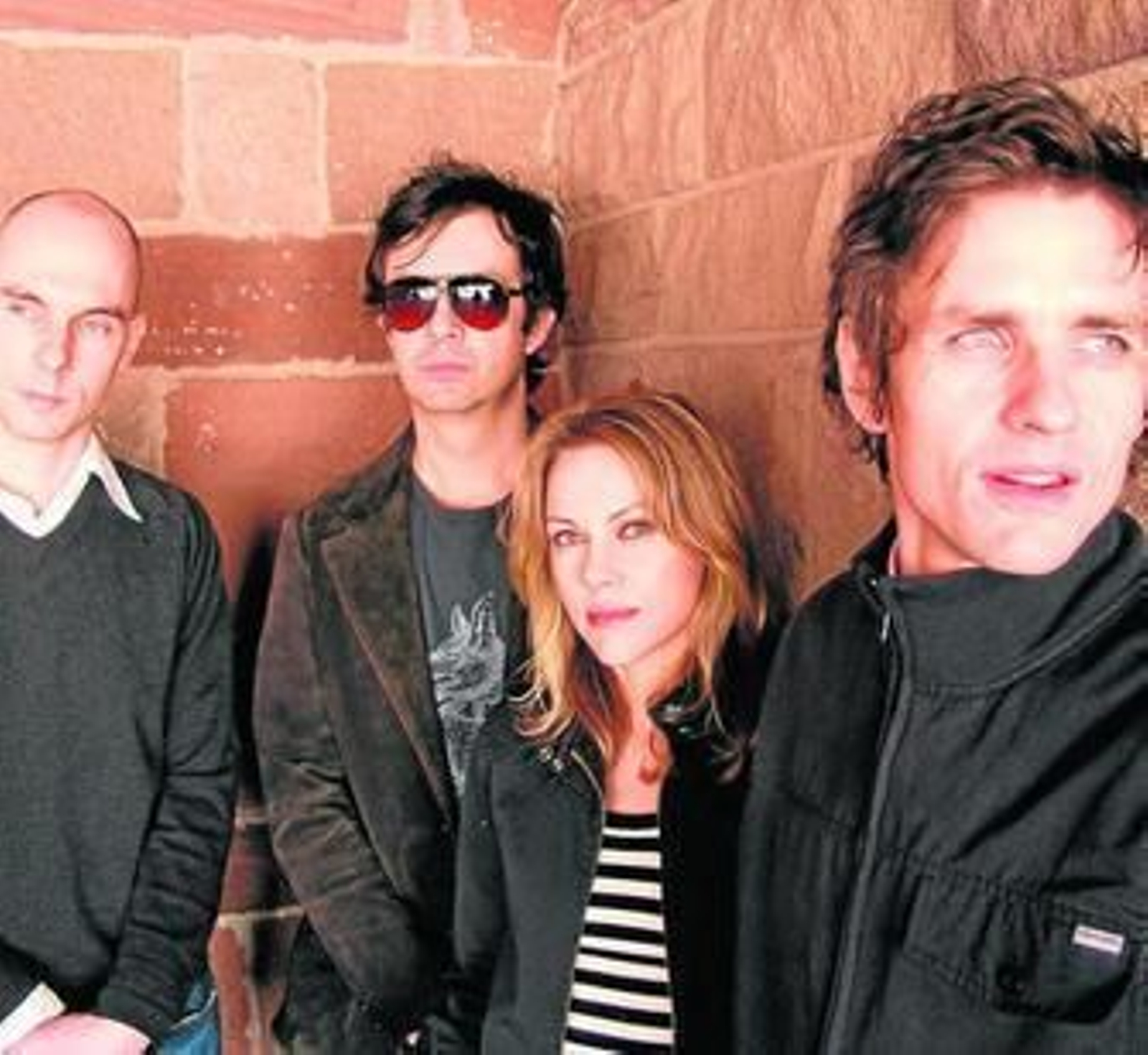 Los miembros de la banda neoyorkina Luna.