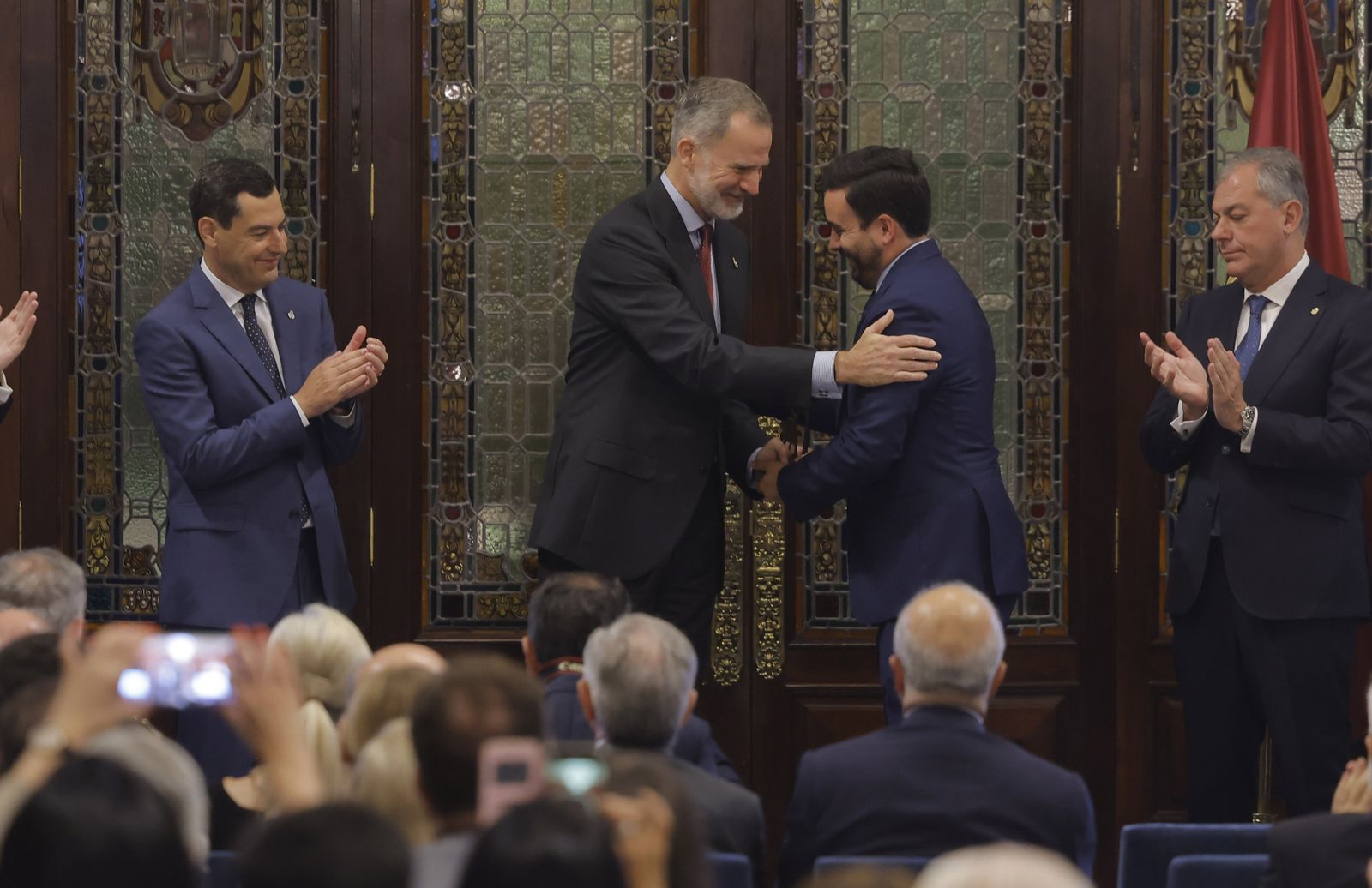 Su Majestad el Rey recibe el IX “Premio contra el Terrorismo Alberto Jiménez Becerril, todas las imágenes