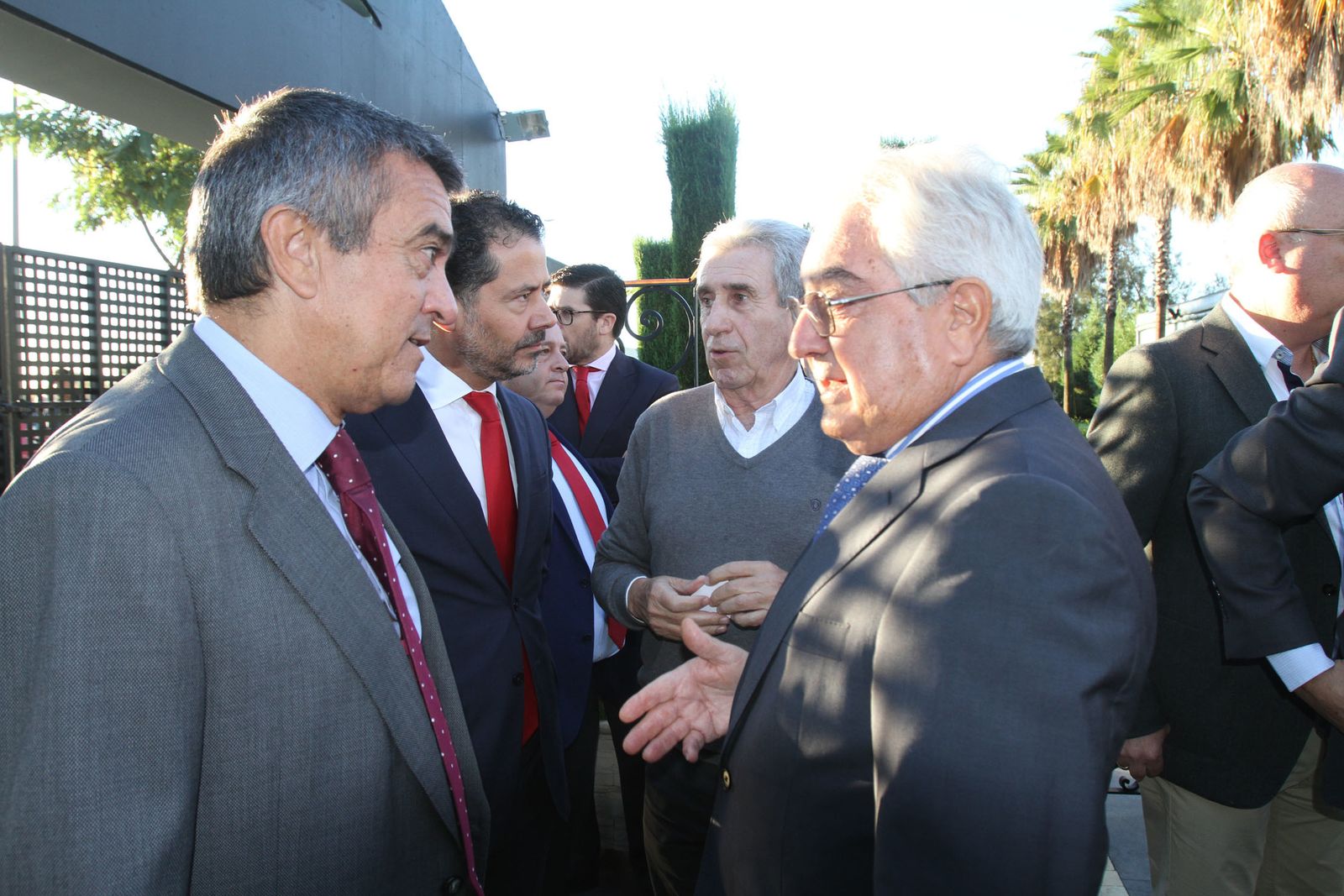 Imágenes del Desayuno Informativo del Grupo Joly con Javier Targhetta