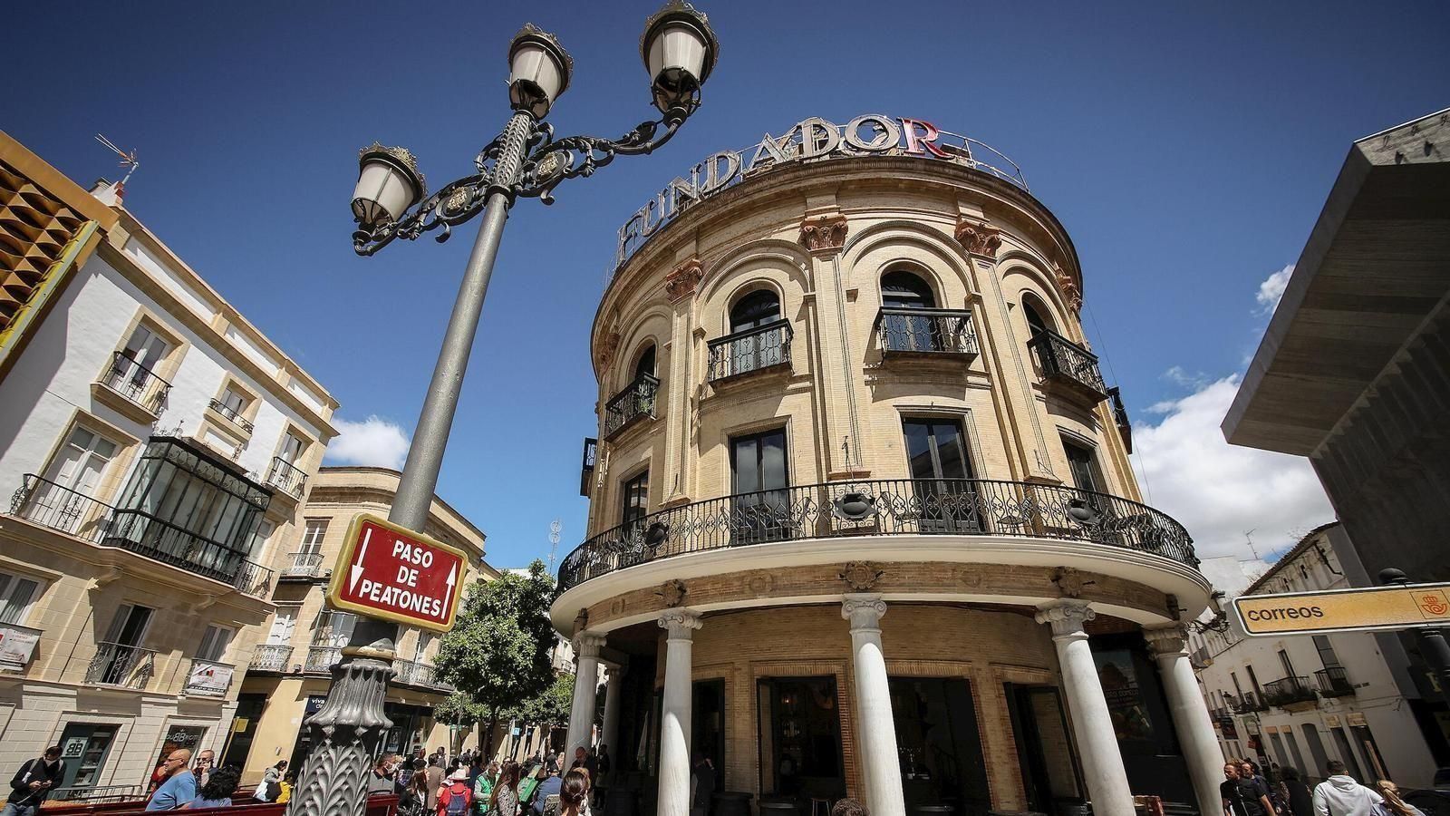 El Gallo Azul de Jerez, uno de los locales de la Ruta del Vino y del Brandy.