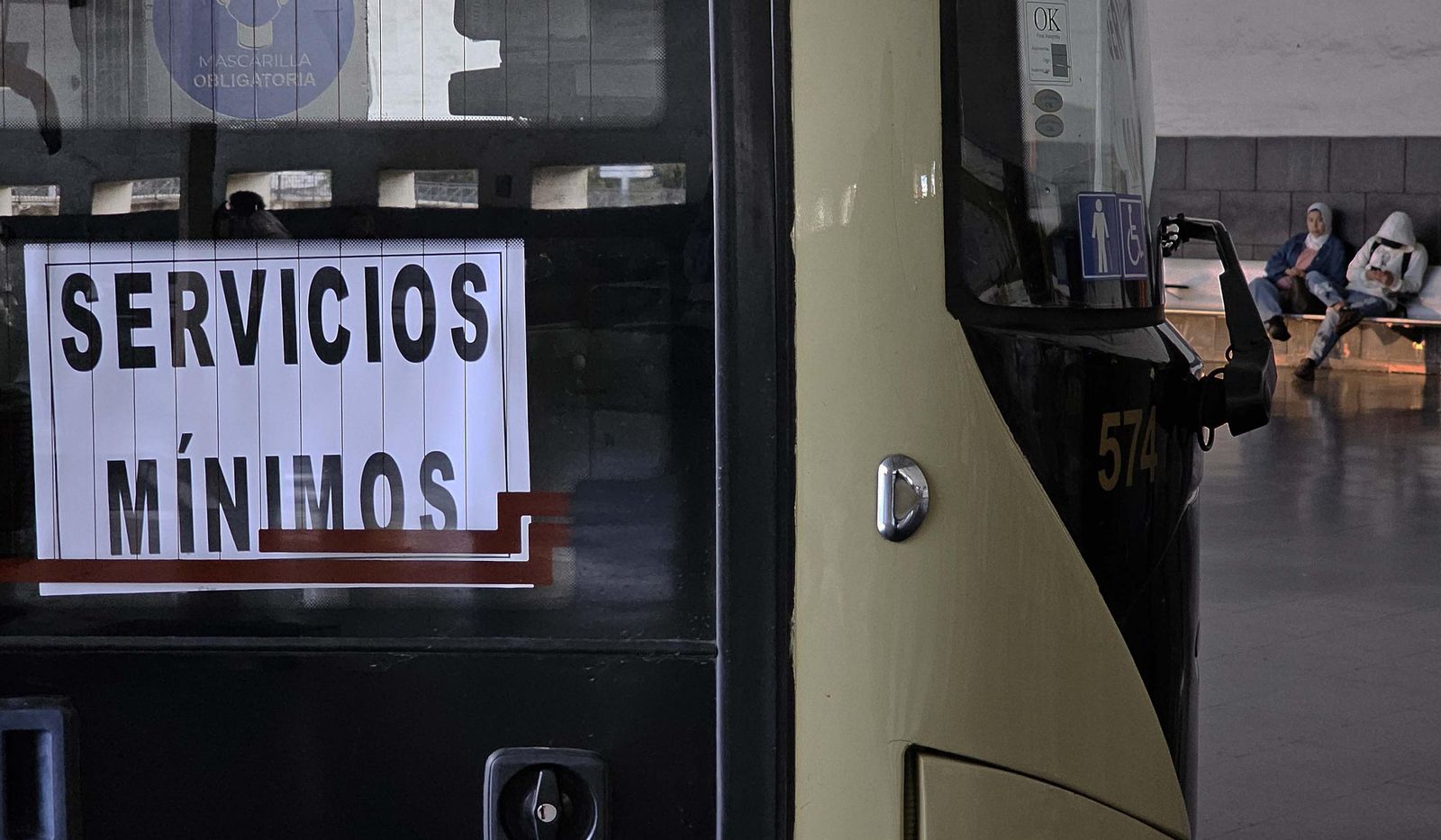 Fotos de la huelga de autobuses en Algeciras