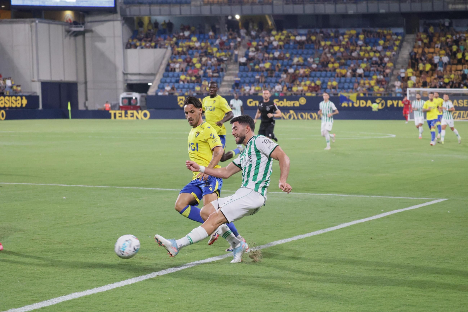 Las mejores fotos del Trofeo Carranza entre el Cádiz y el Córdoba CF