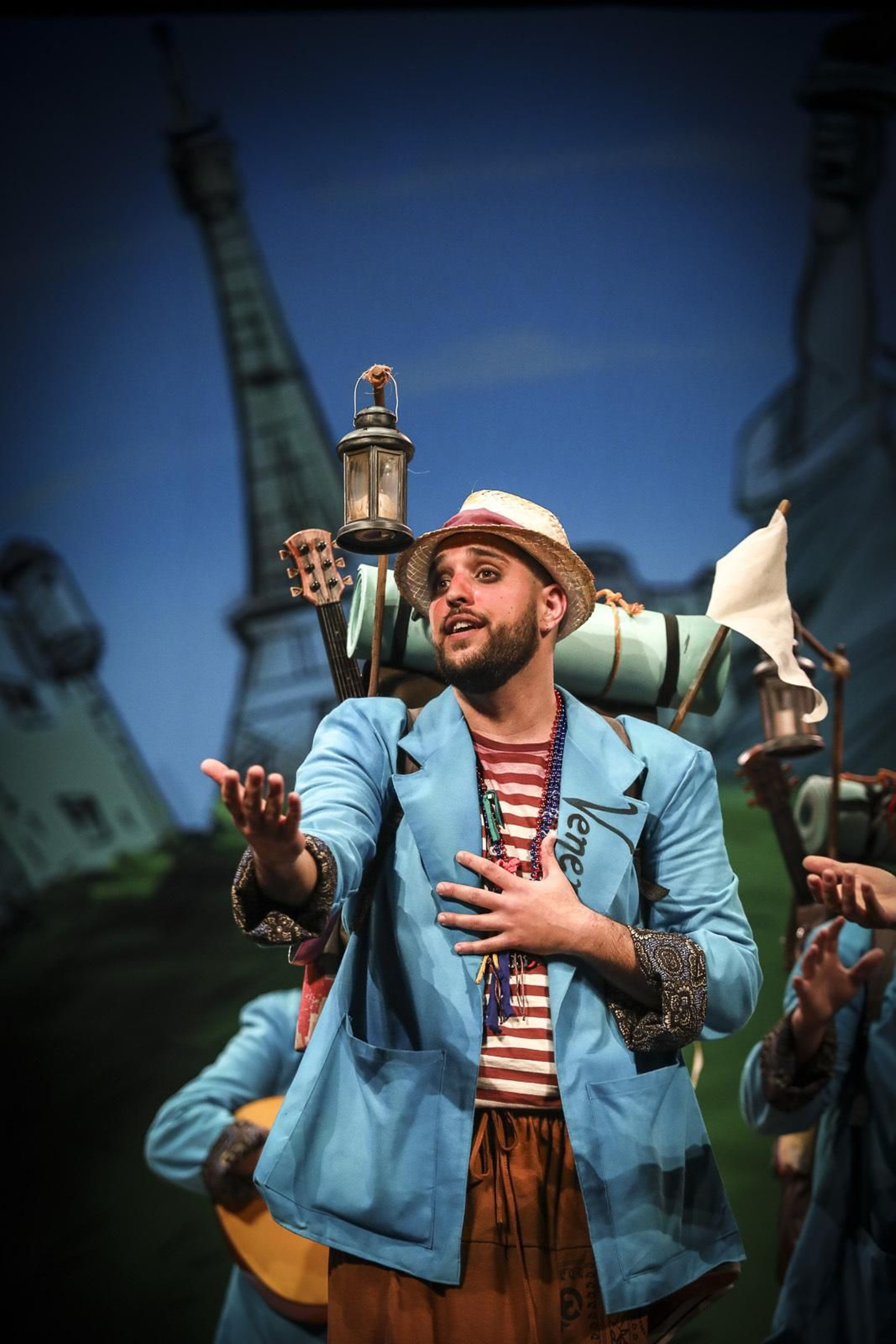 Chirigota Los activistas se la dan de artistas