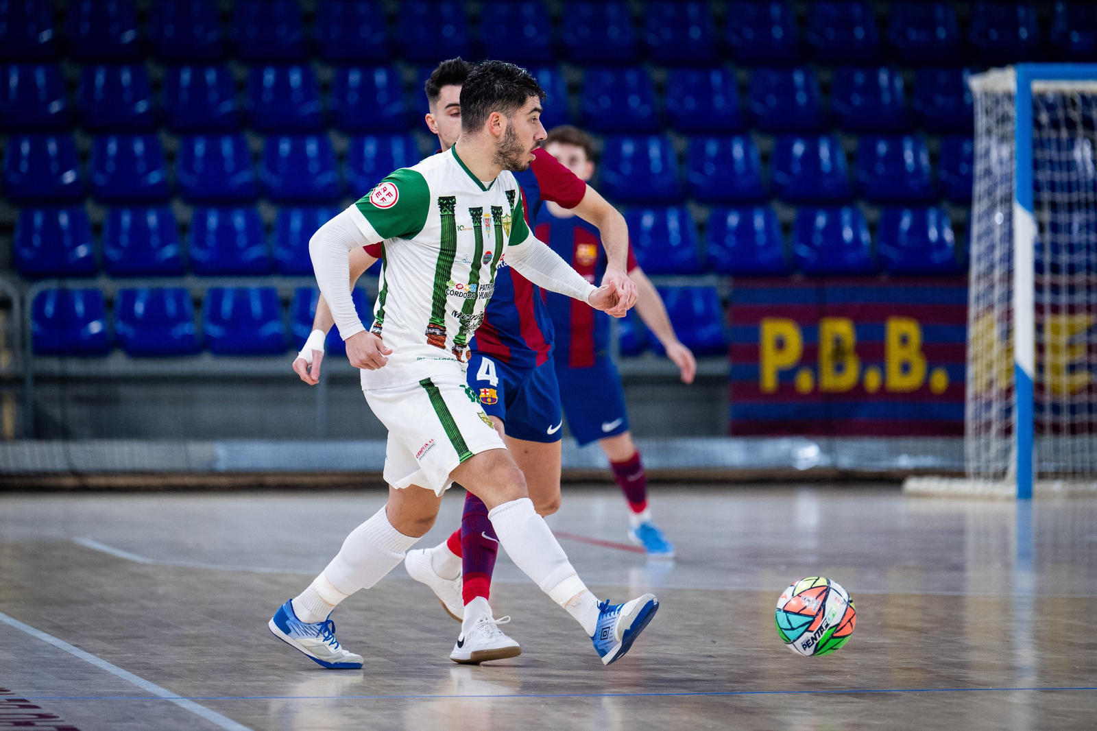 La derrota del Córdoba Futsal ante el Barça, en imágenes