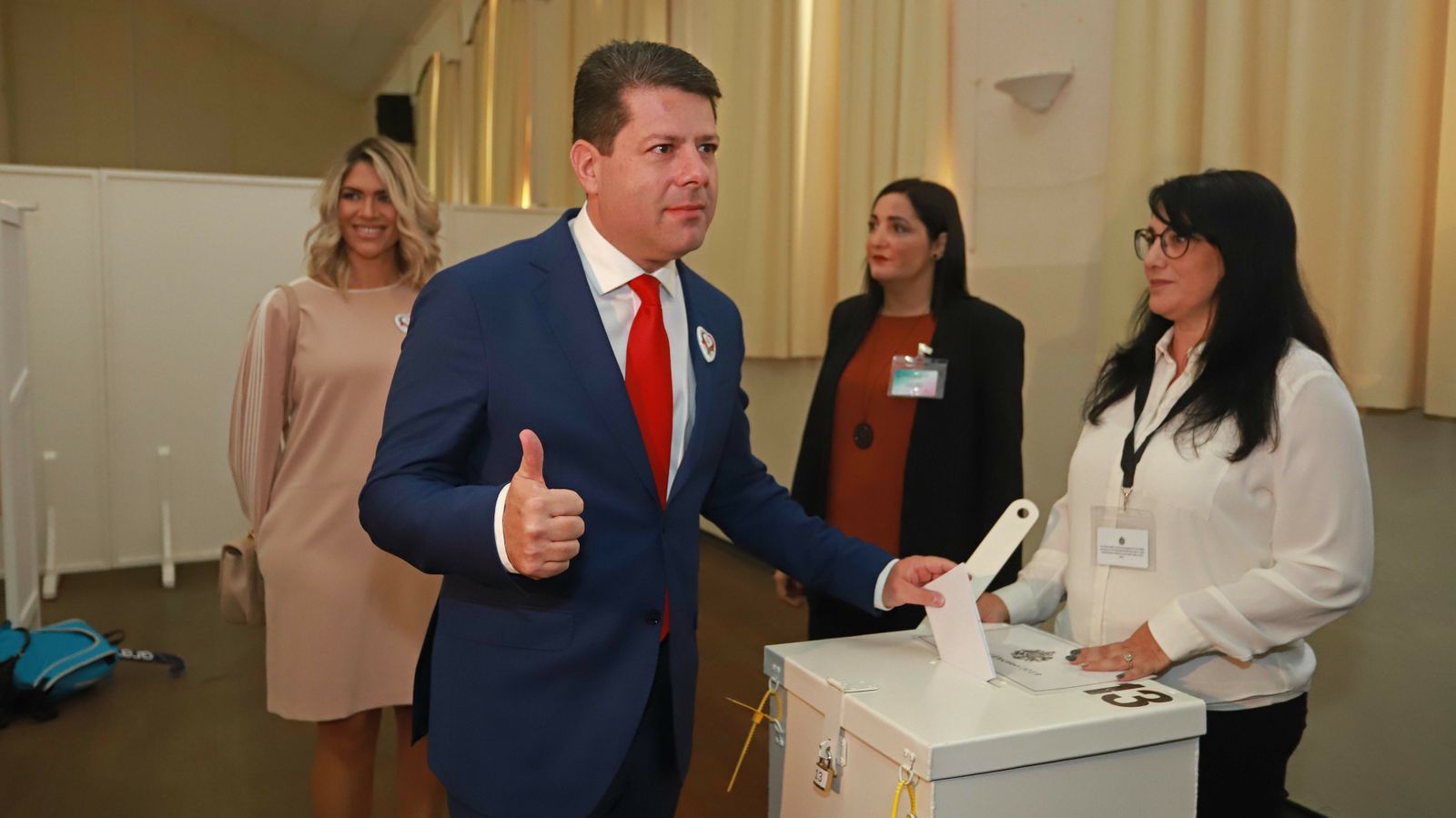 Las mejores fotos de la jornada electoral en Gibraltar